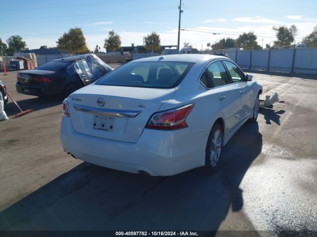 Photo 3 VIN: 1N4AL3AP3FN354878 - NISSAN ALTIMA 