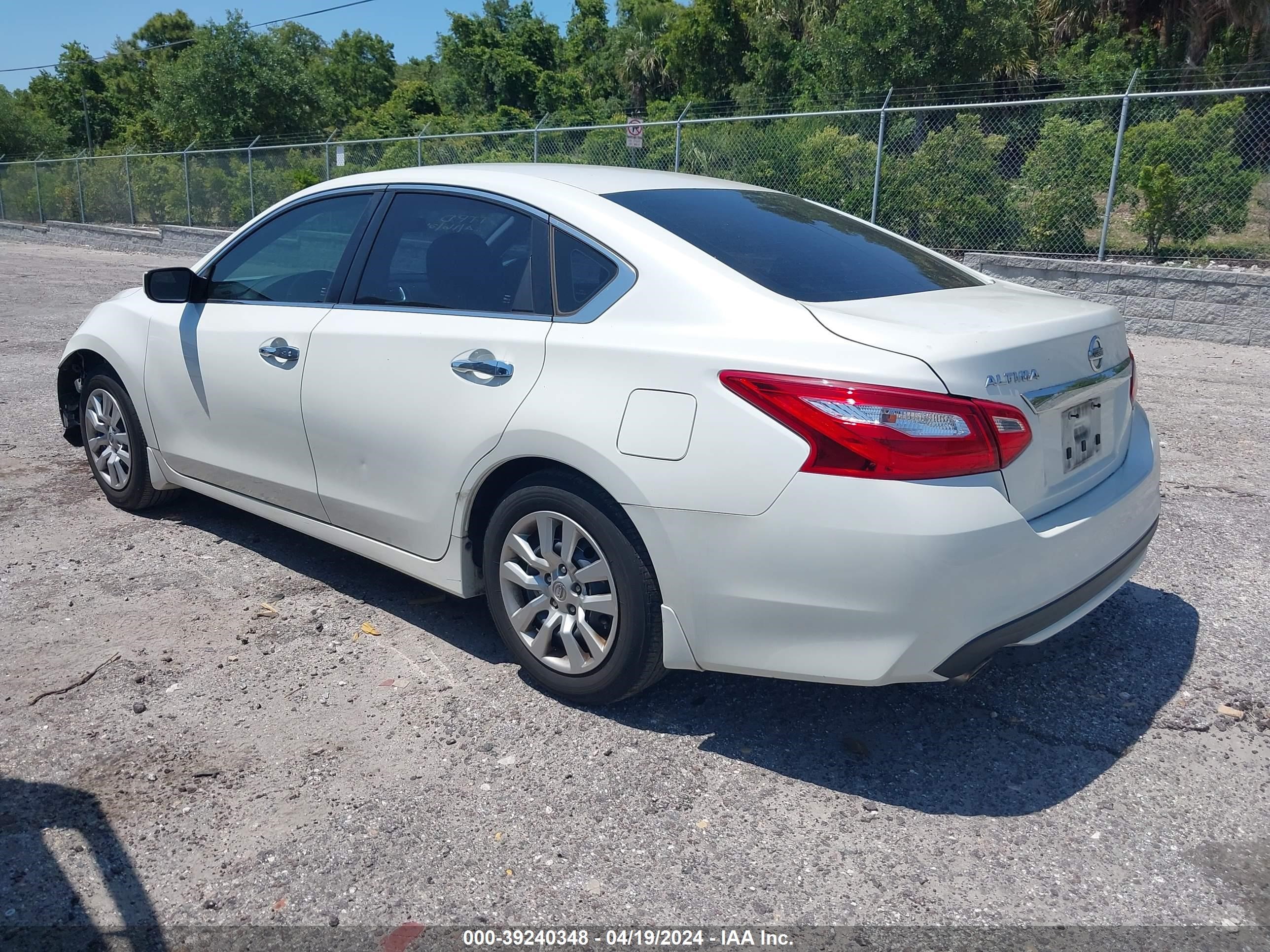 Photo 2 VIN: 1N4AL3AP3GC184339 - NISSAN ALTIMA 