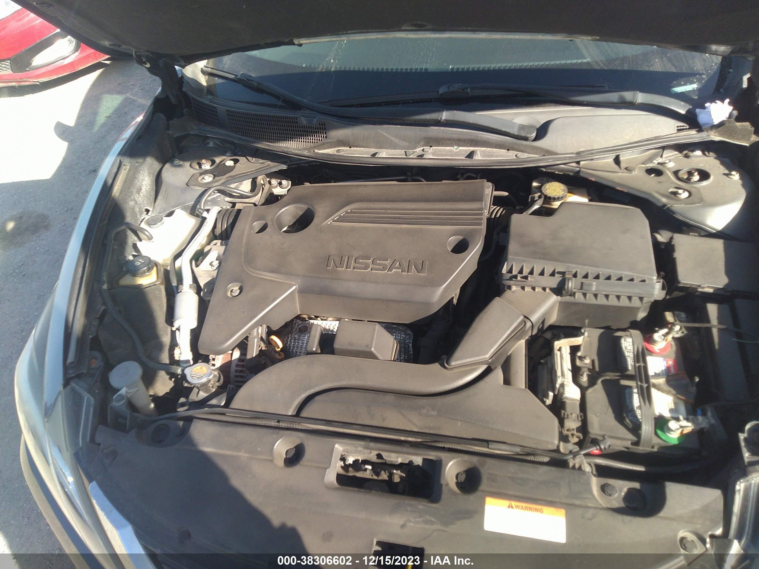 Photo 9 VIN: 1N4AL3AP3GC185068 - NISSAN ALTIMA 