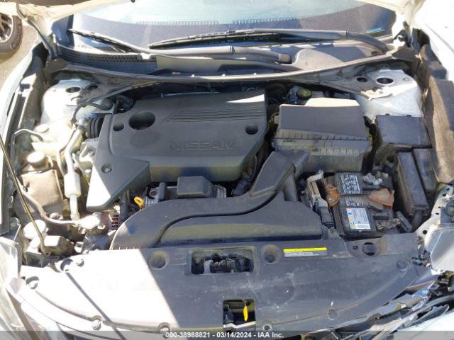 Photo 9 VIN: 1N4AL3AP3GC216433 - NISSAN ALTIMA 