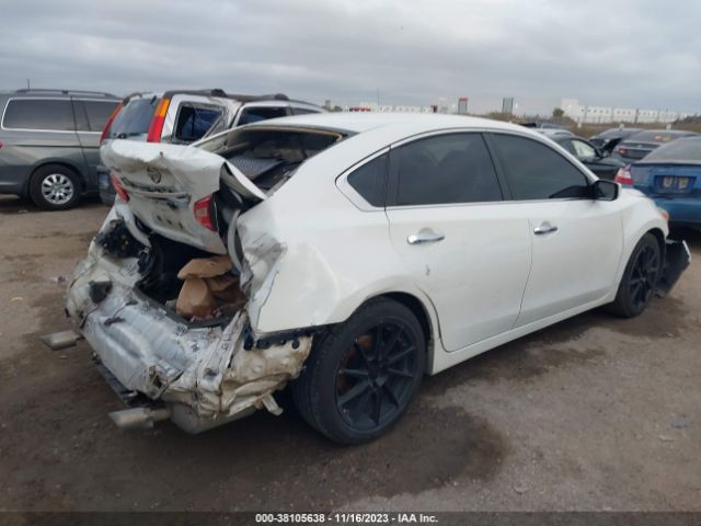 Photo 3 VIN: 1N4AL3AP3GN315905 - NISSAN ALTIMA 