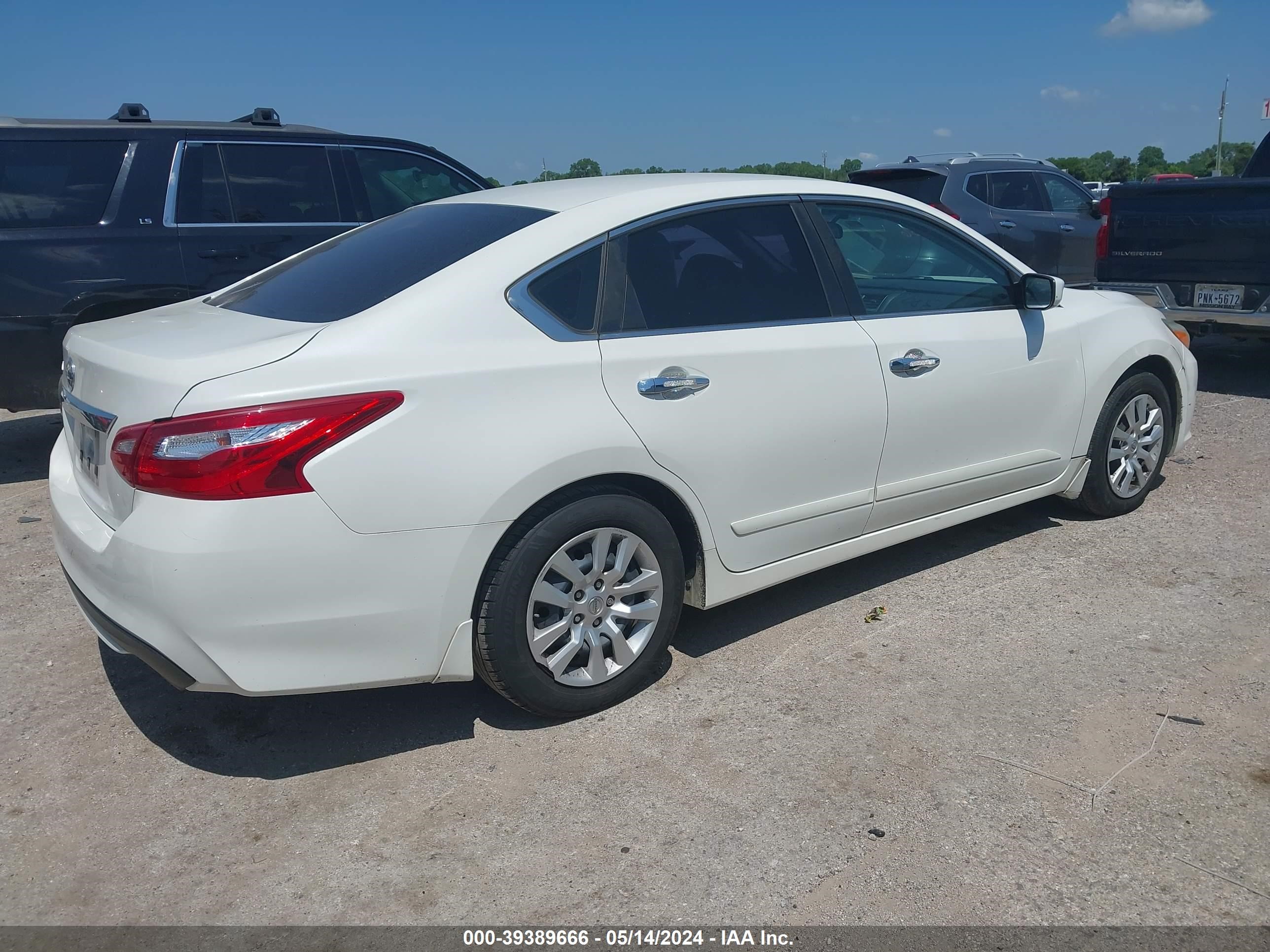 Photo 3 VIN: 1N4AL3AP3GN317489 - NISSAN ALTIMA 