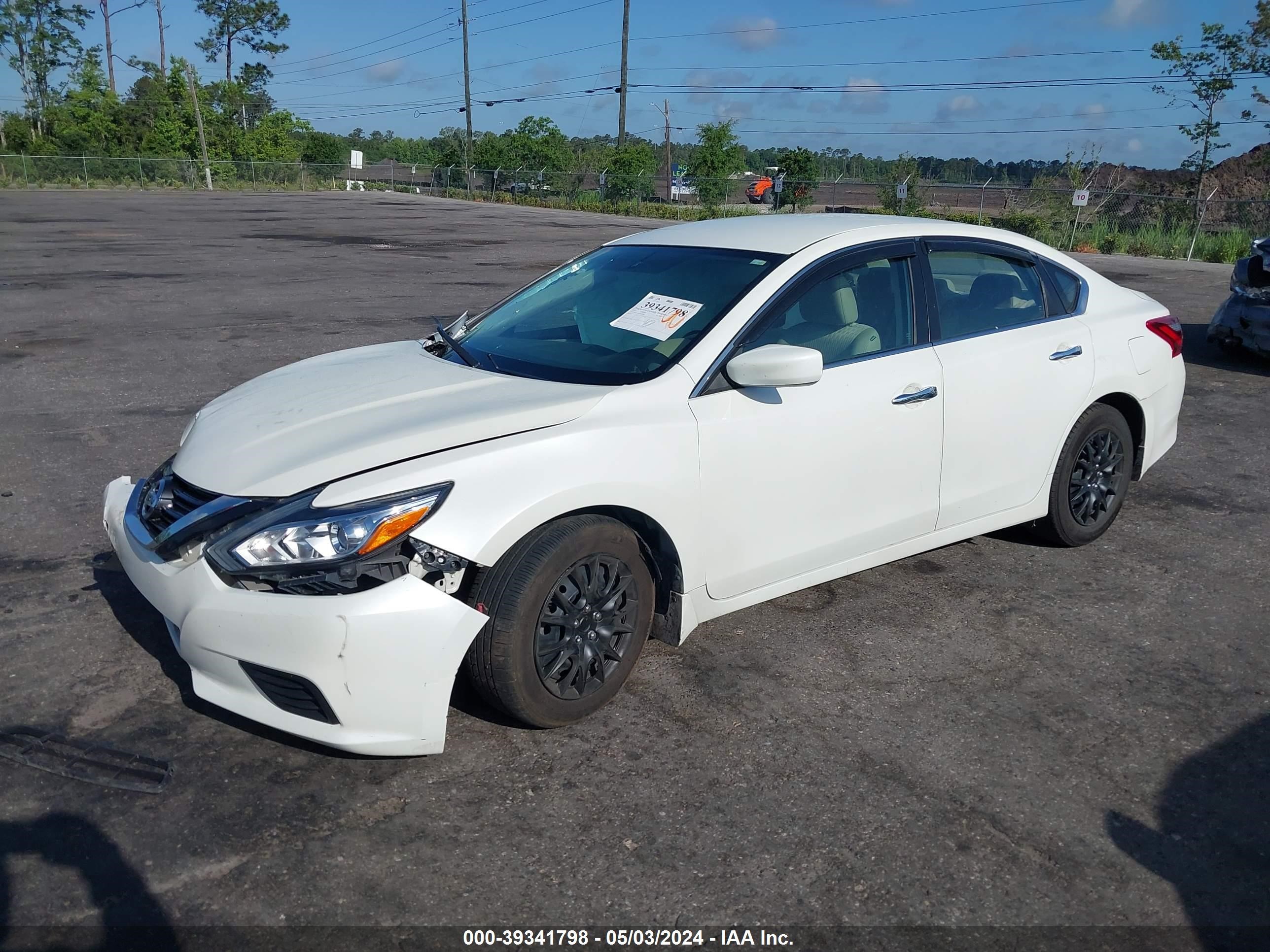 Photo 1 VIN: 1N4AL3AP3HC136289 - NISSAN ALTIMA 