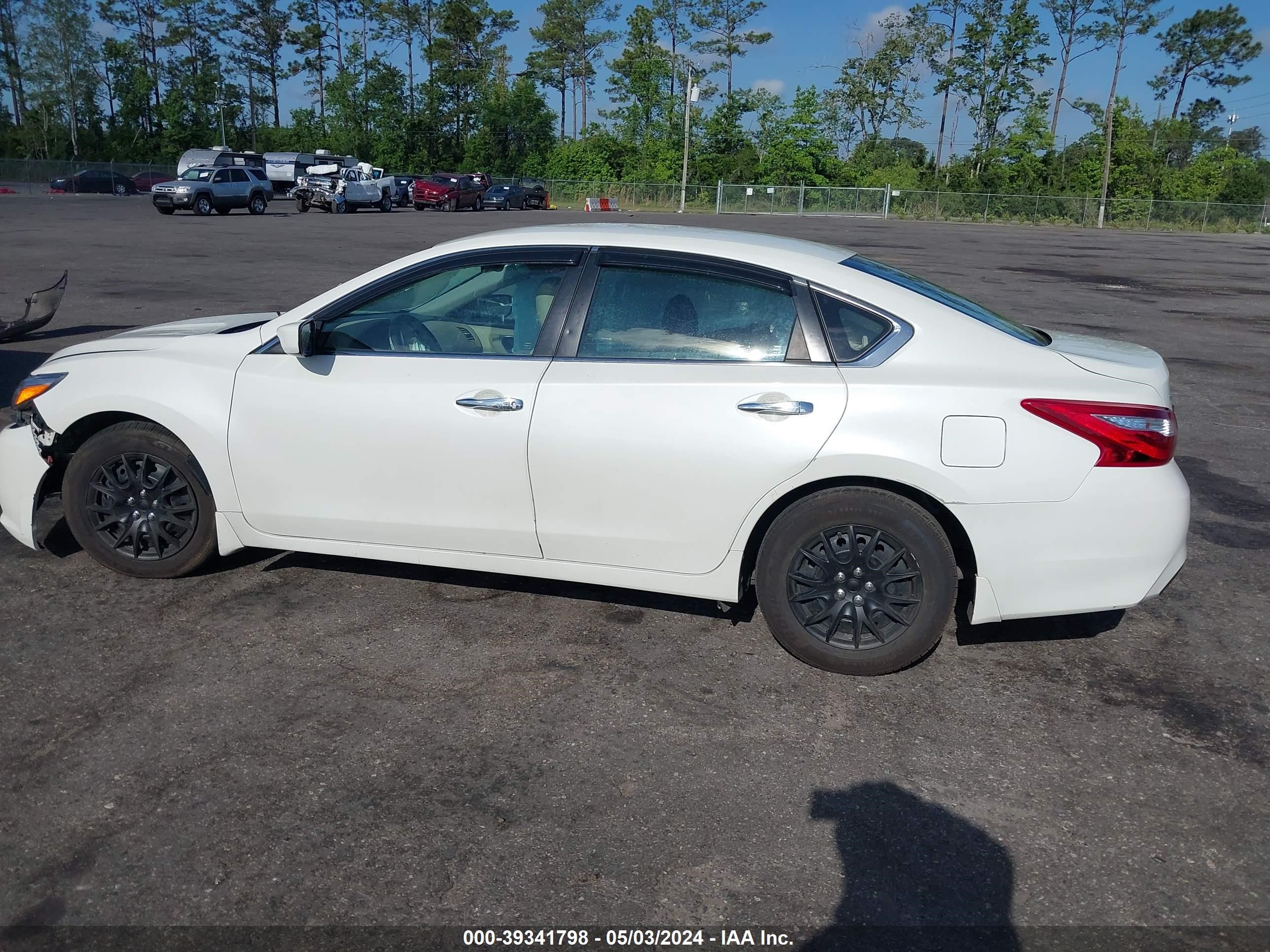 Photo 13 VIN: 1N4AL3AP3HC136289 - NISSAN ALTIMA 