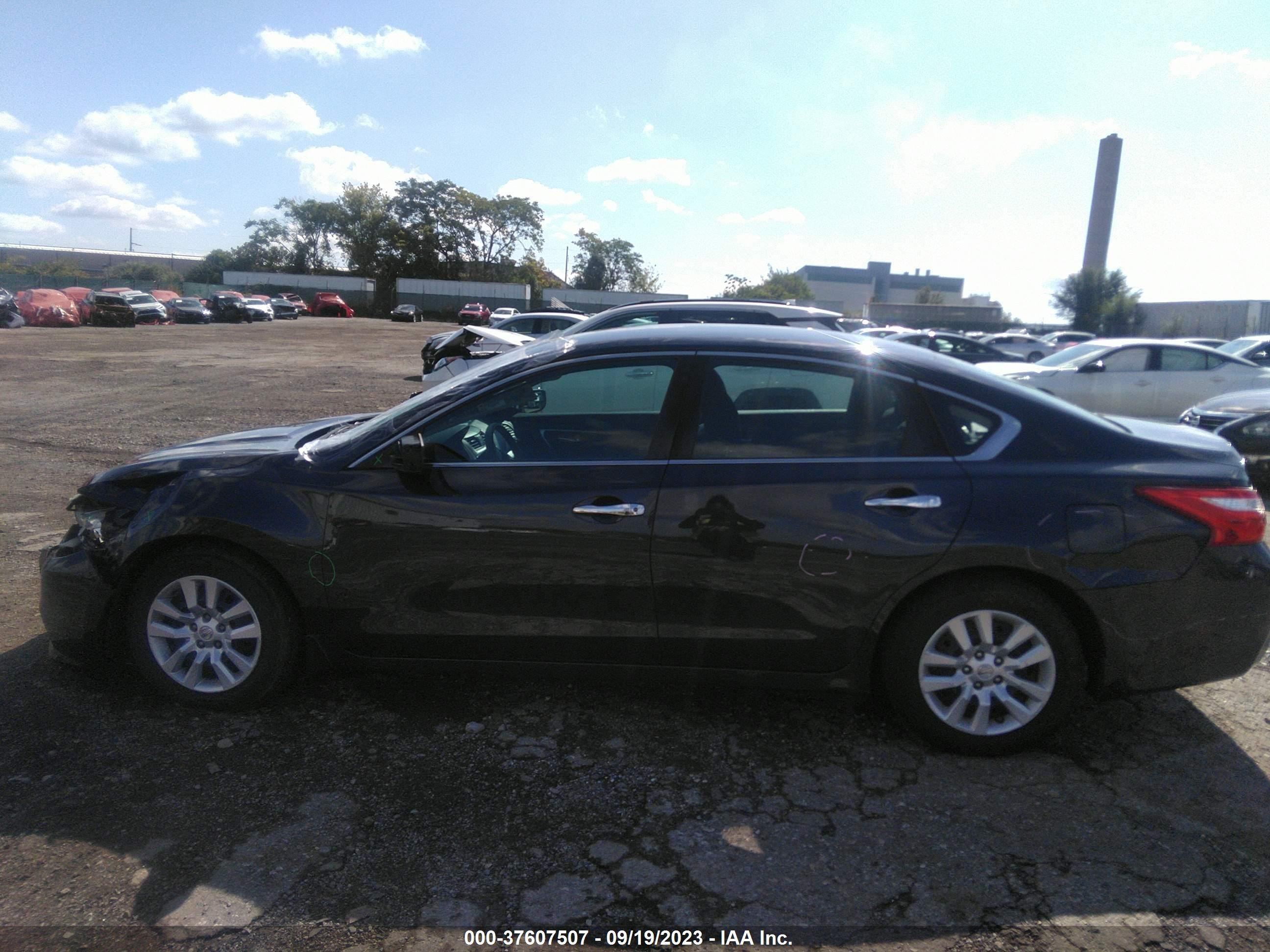 Photo 13 VIN: 1N4AL3AP3HC277315 - NISSAN ALTIMA 