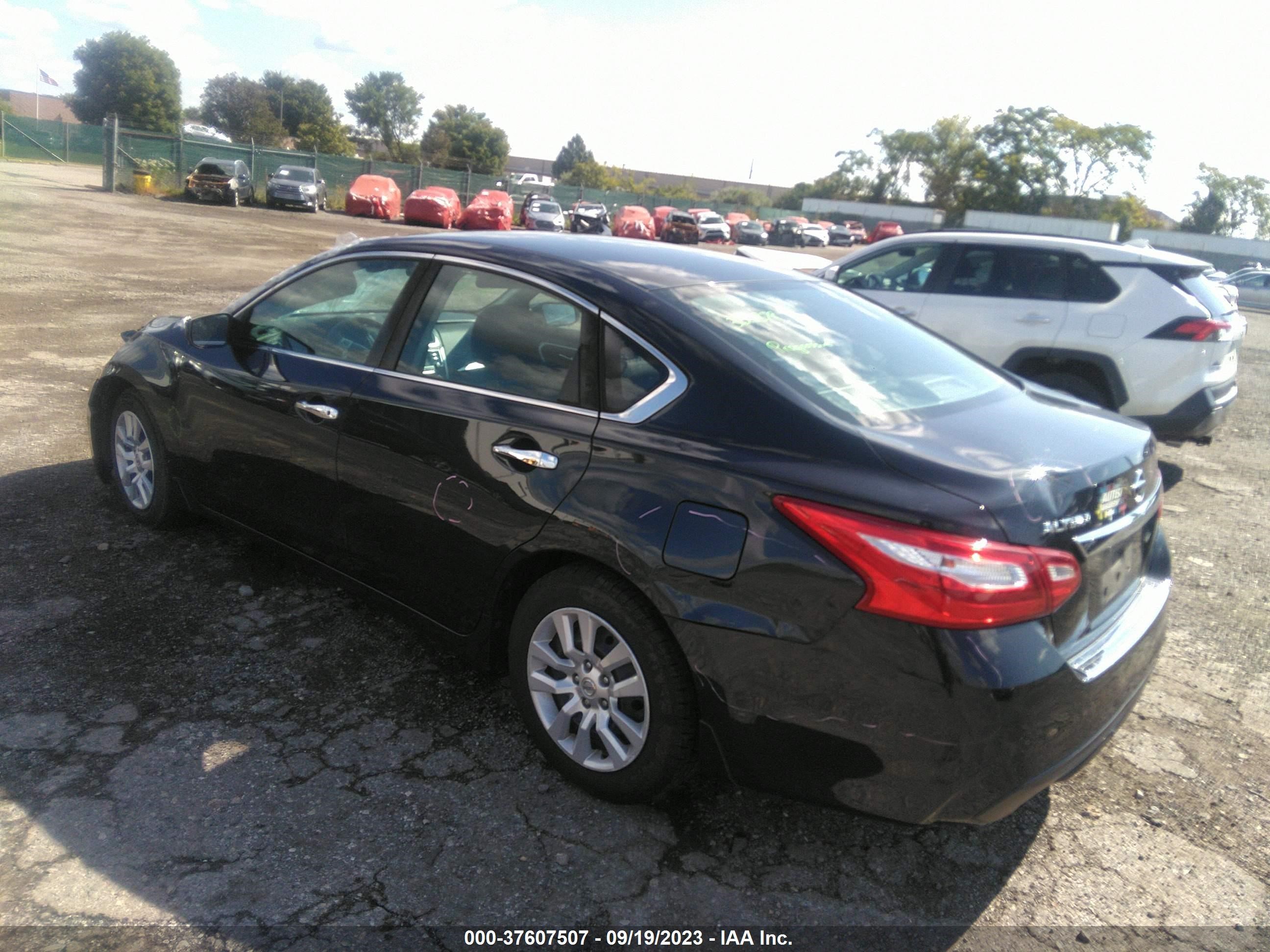 Photo 2 VIN: 1N4AL3AP3HC277315 - NISSAN ALTIMA 