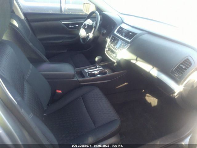 Photo 4 VIN: 1N4AL3AP3HC284068 - NISSAN ALTIMA 