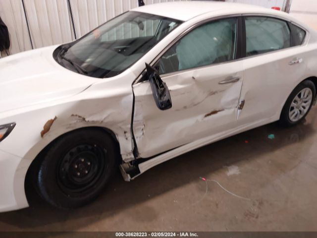 Photo 5 VIN: 1N4AL3AP3HN328767 - NISSAN ALTIMA 