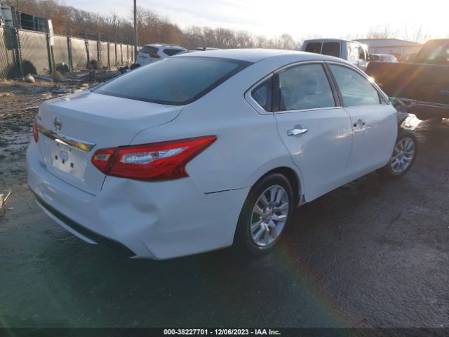 Photo 3 VIN: 1N4AL3AP3HN340353 - NISSAN ALTIMA 