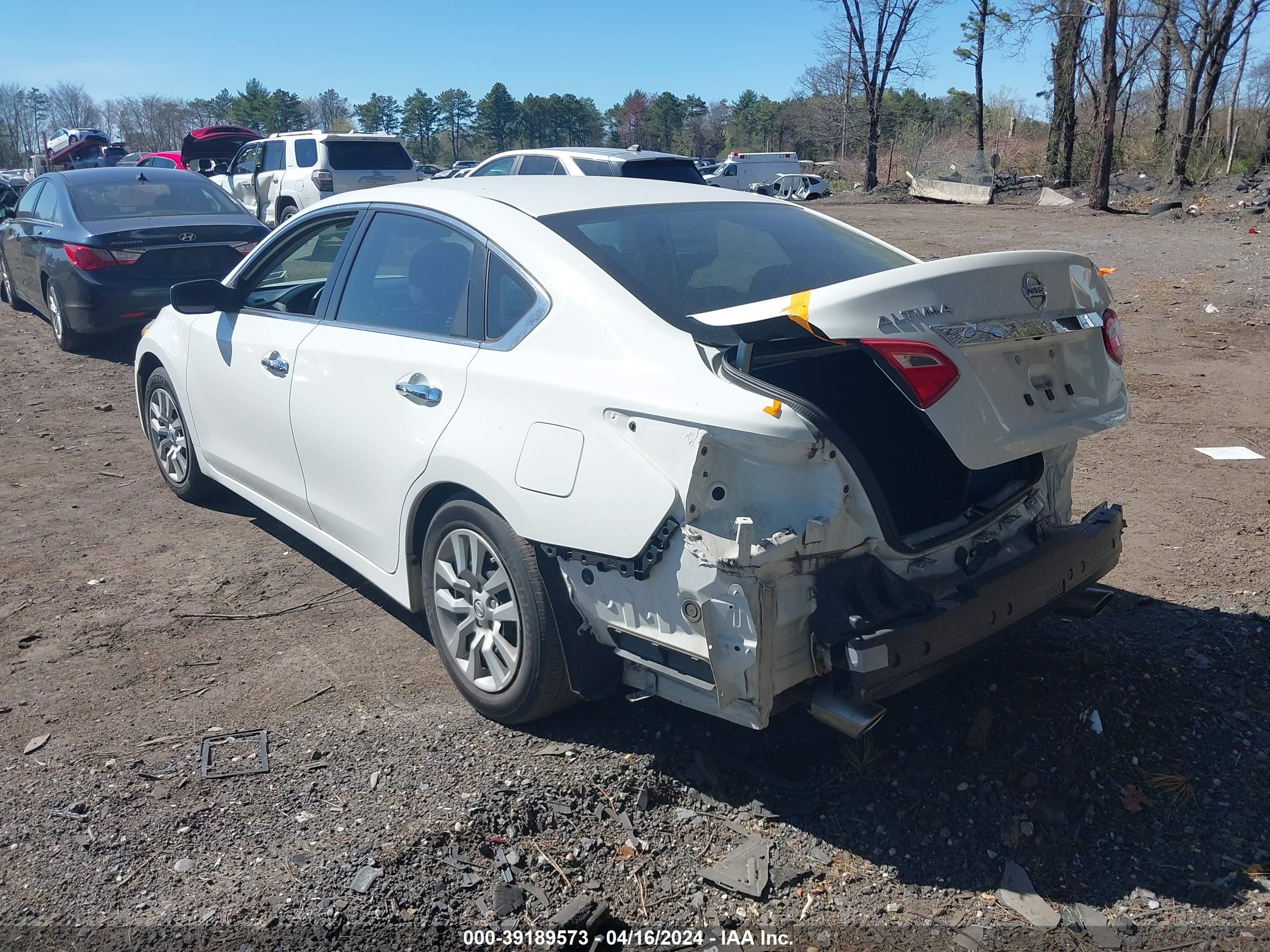 Photo 2 VIN: 1N4AL3AP3HN346766 - NISSAN ALTIMA 