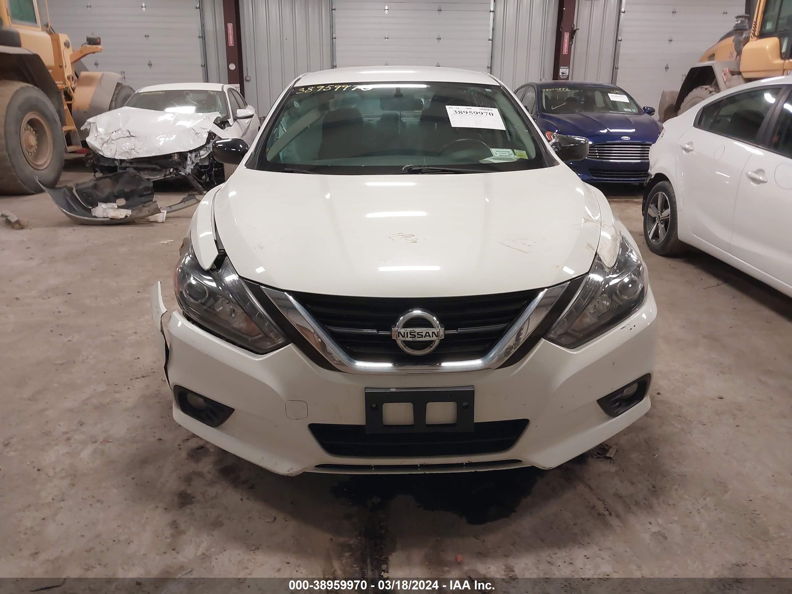 Photo 12 VIN: 1N4AL3AP3HN357525 - NISSAN ALTIMA 