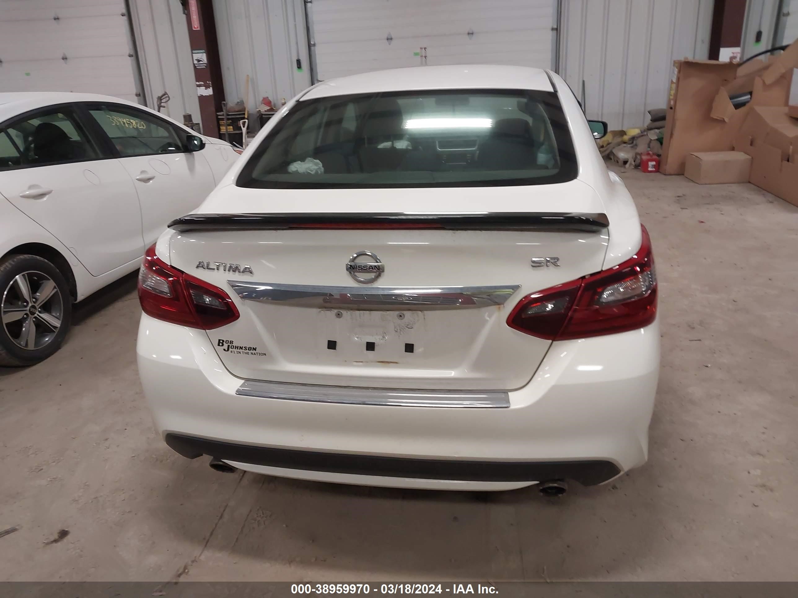 Photo 16 VIN: 1N4AL3AP3HN357525 - NISSAN ALTIMA 