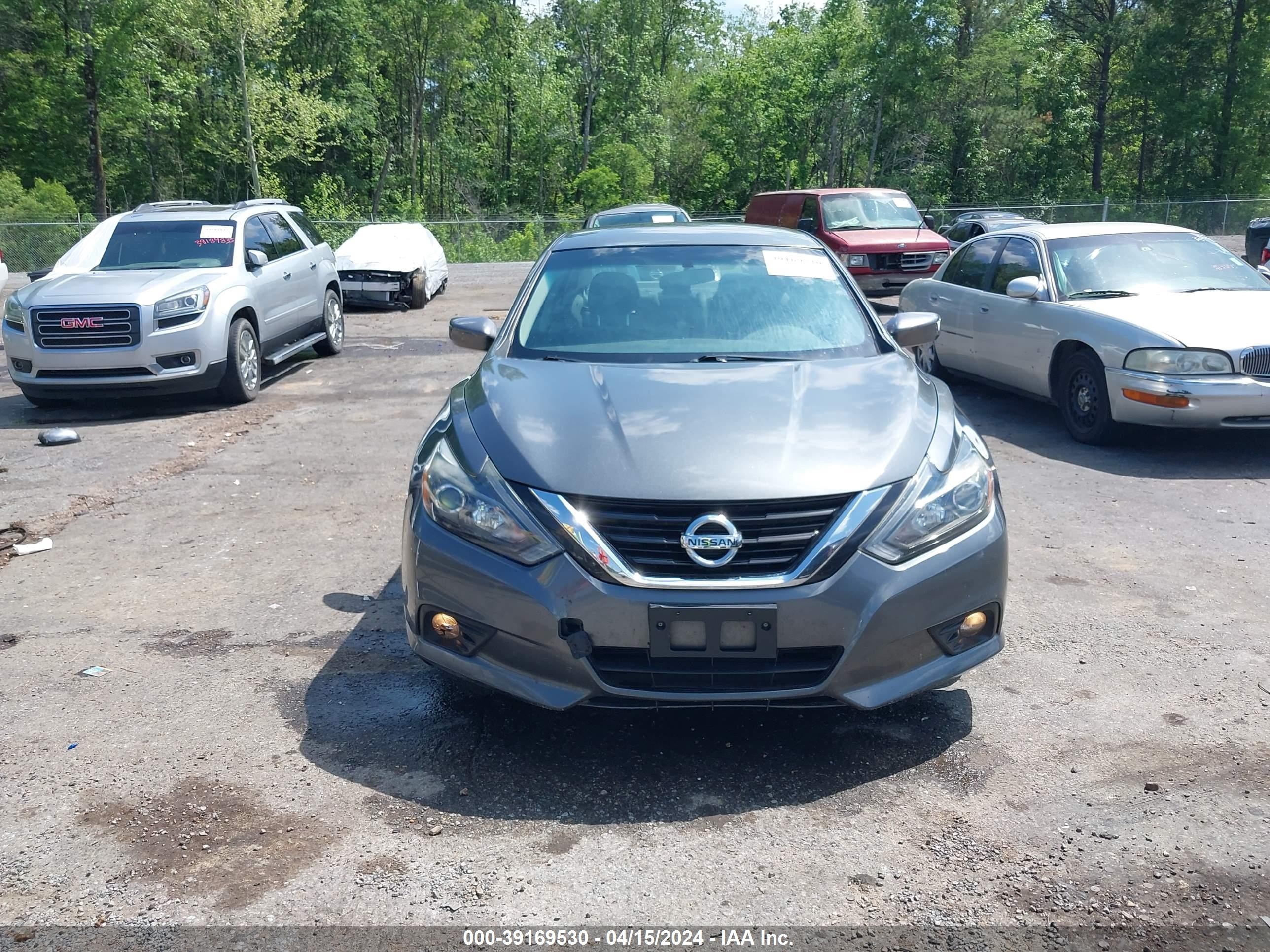 Photo 11 VIN: 1N4AL3AP3JC105596 - NISSAN ALTIMA 