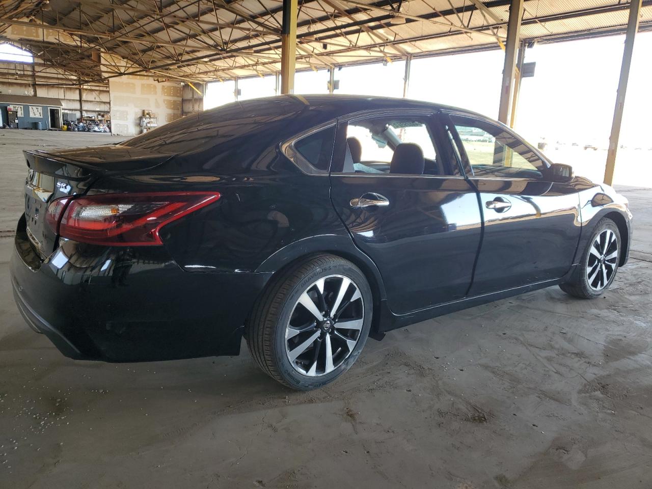 Photo 2 VIN: 1N4AL3AP3JC131373 - NISSAN ALTIMA 