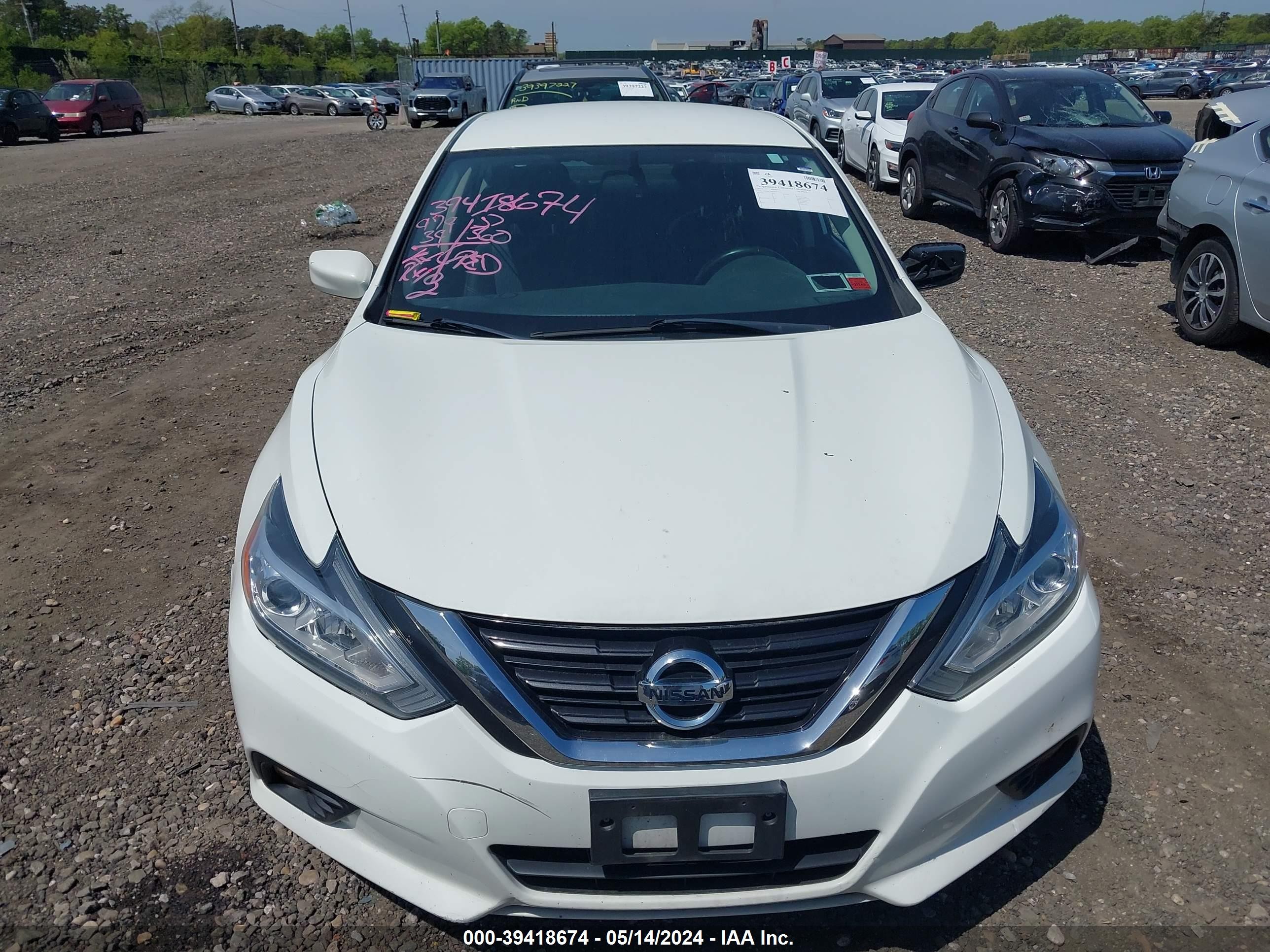 Photo 11 VIN: 1N4AL3AP3JC154247 - NISSAN ALTIMA 