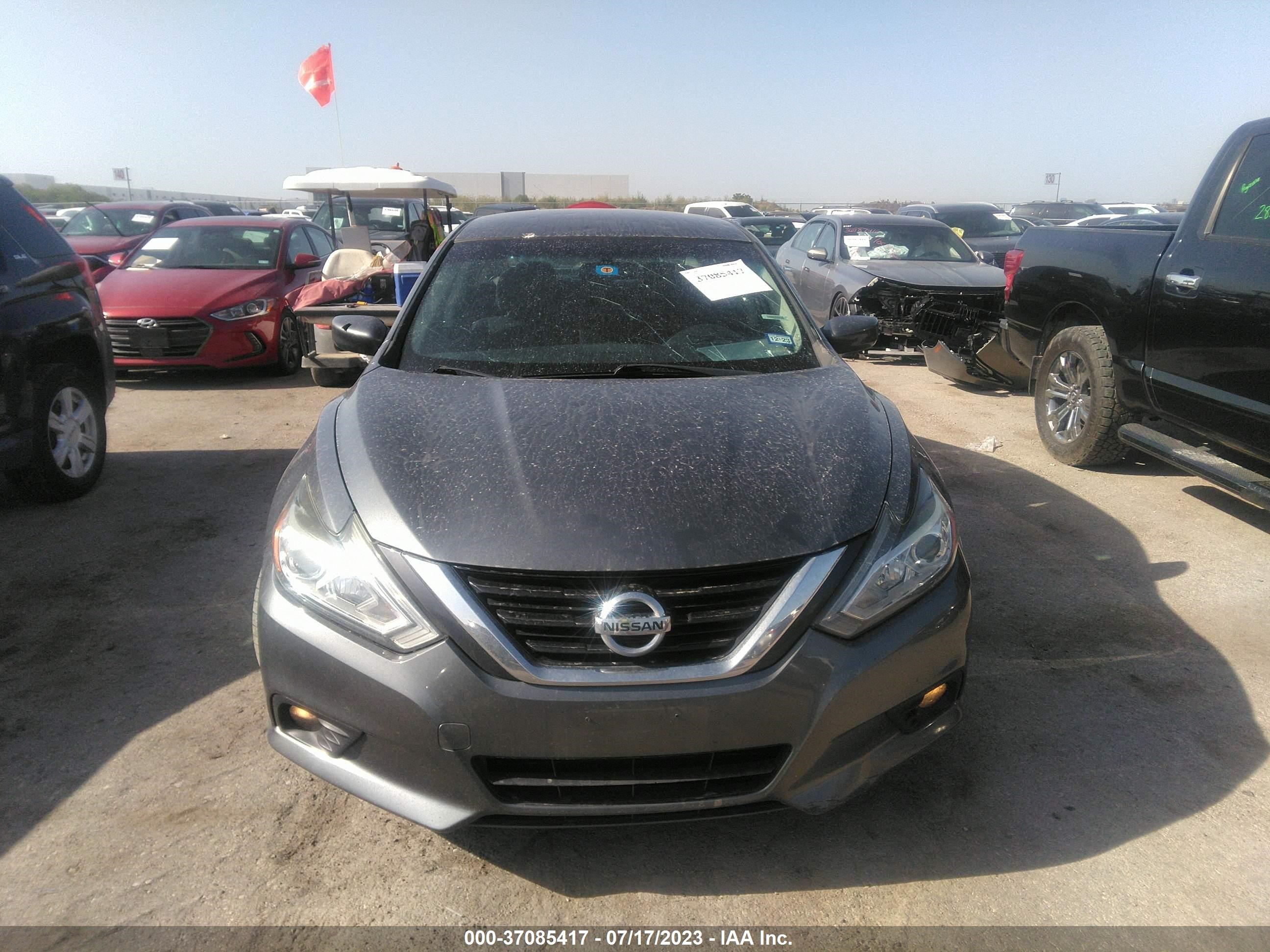 Photo 11 VIN: 1N4AL3AP3JC189743 - NISSAN ALTIMA 