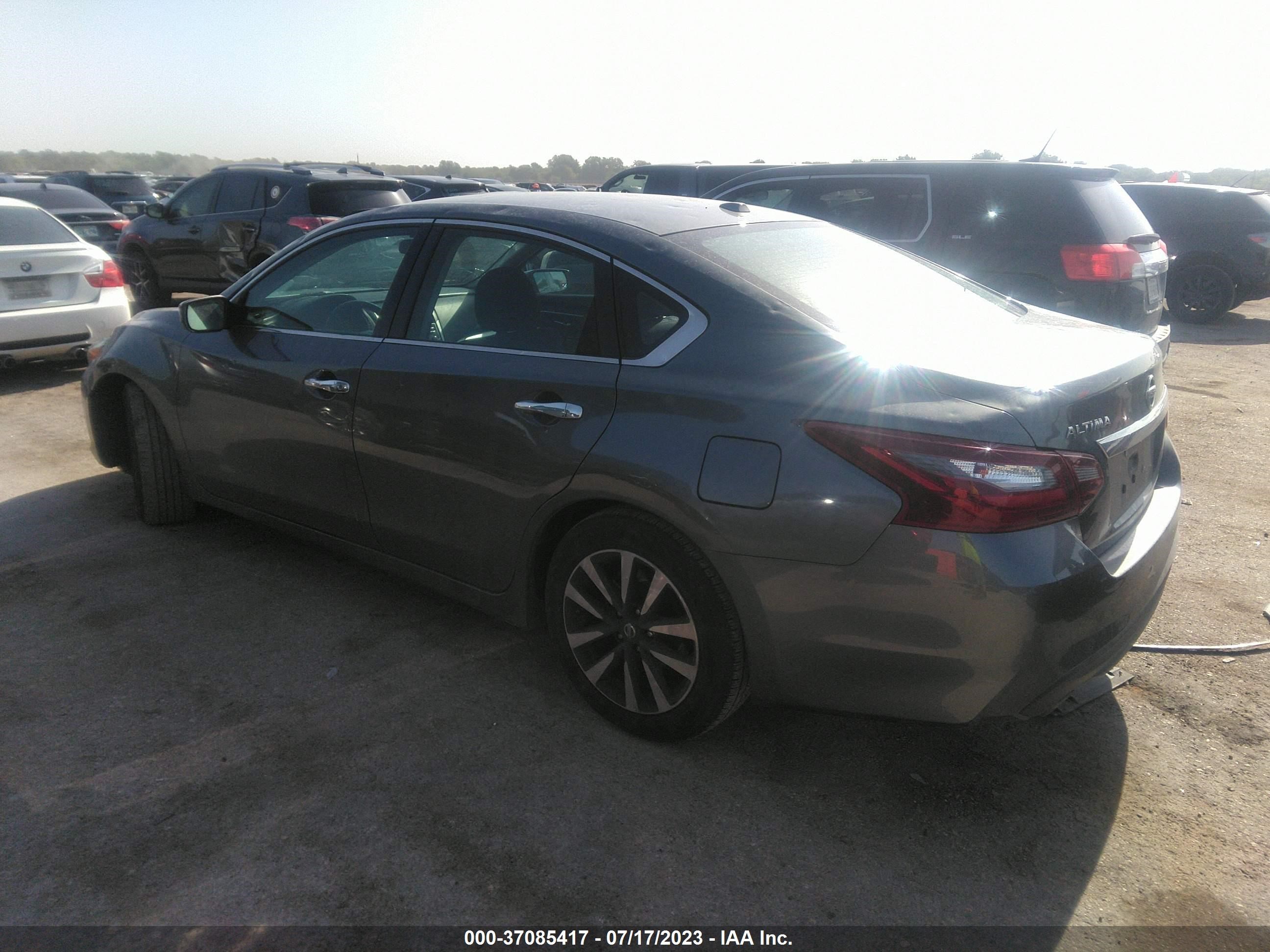 Photo 2 VIN: 1N4AL3AP3JC189743 - NISSAN ALTIMA 