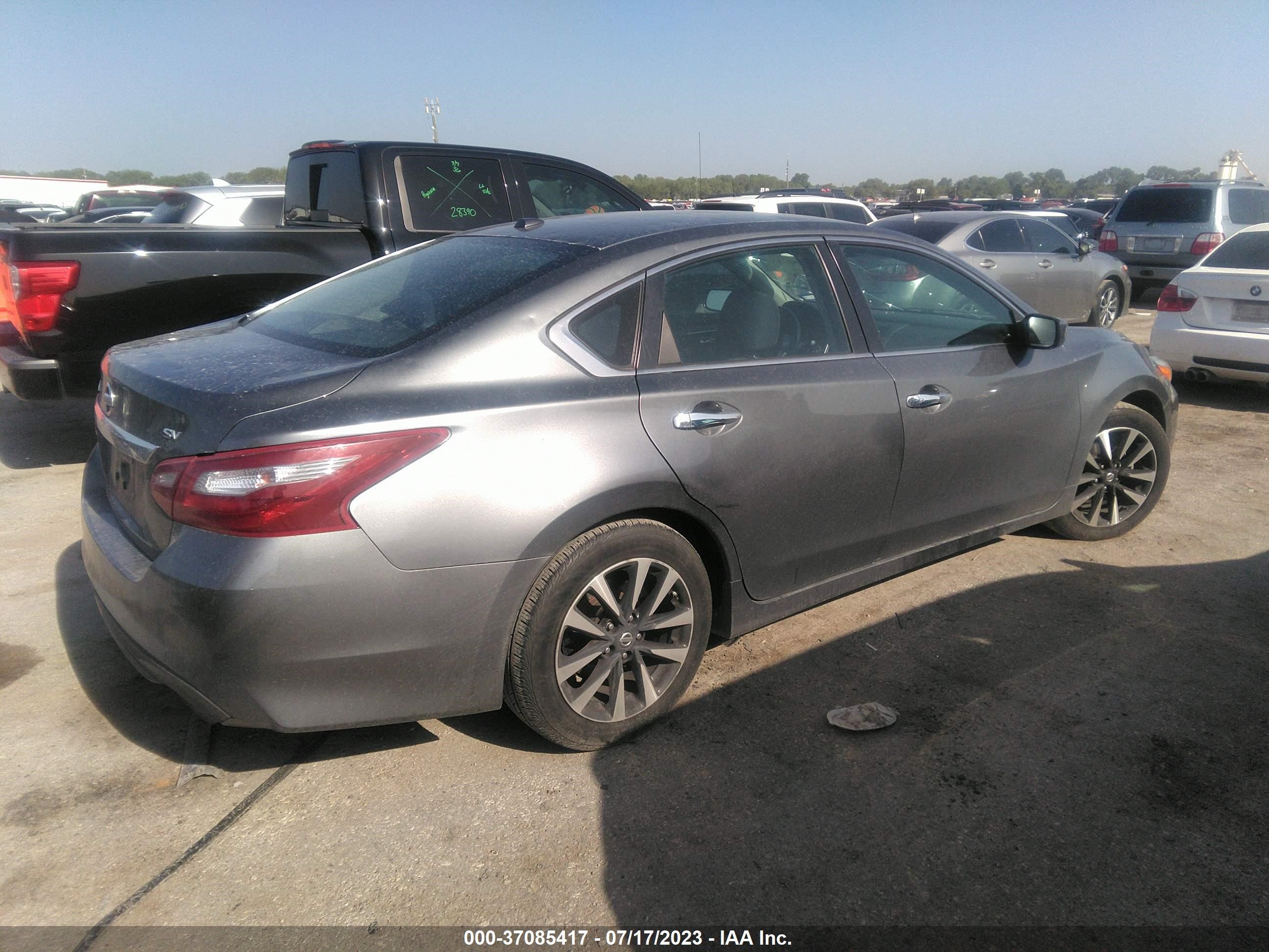 Photo 3 VIN: 1N4AL3AP3JC189743 - NISSAN ALTIMA 