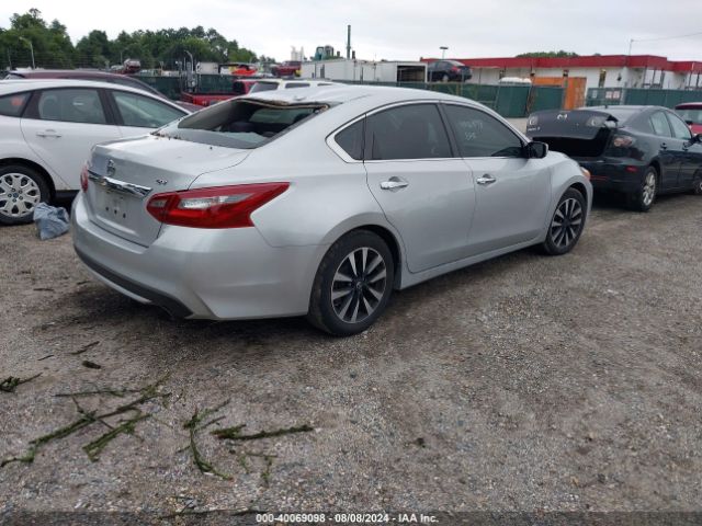 Photo 3 VIN: 1N4AL3AP3JC208937 - NISSAN ALTIMA 