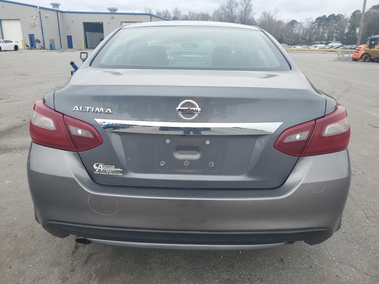 Photo 5 VIN: 1N4AL3AP3JC249424 - NISSAN ALTIMA 