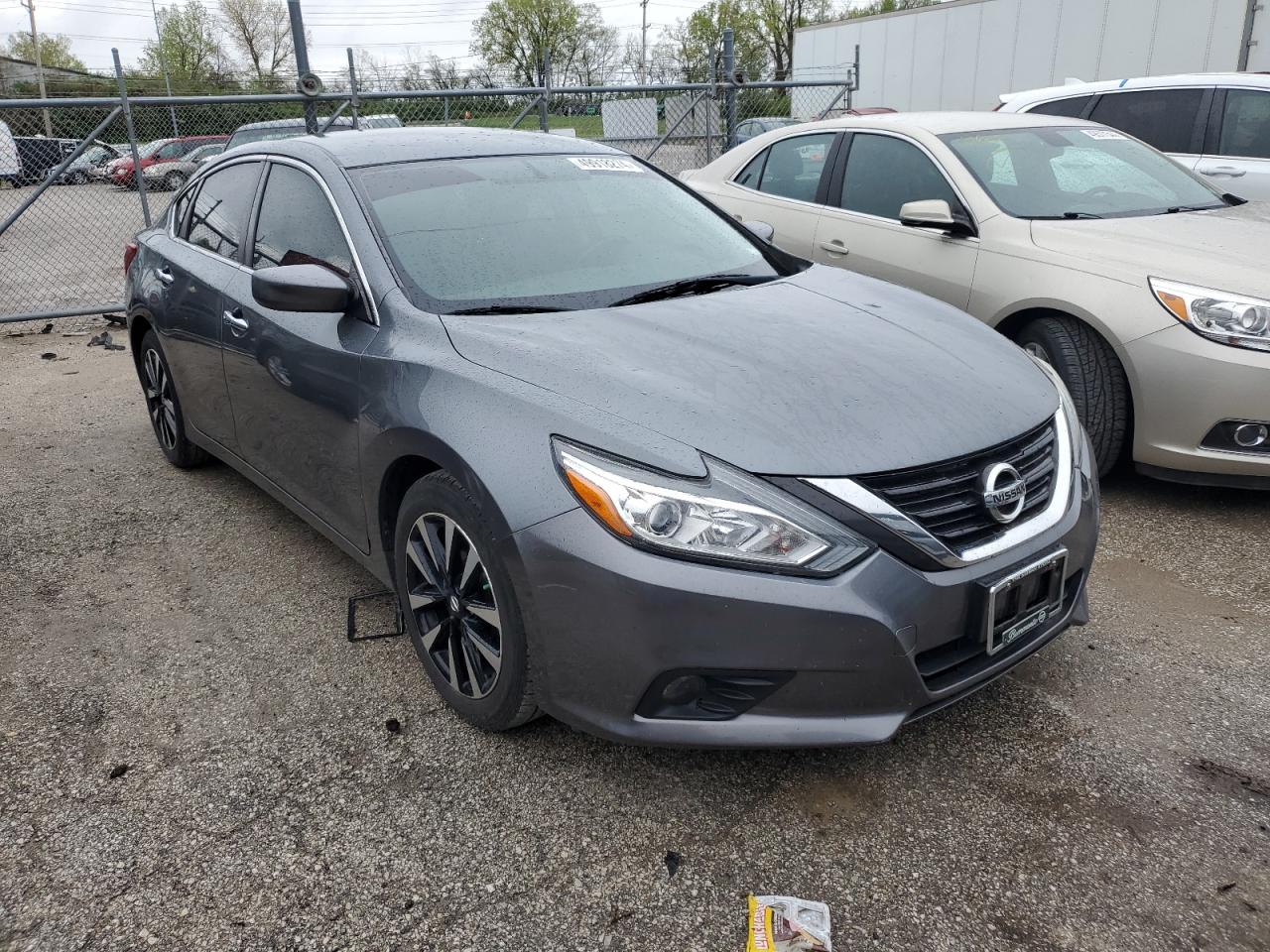 Photo 3 VIN: 1N4AL3AP3JC261041 - NISSAN ALTIMA 