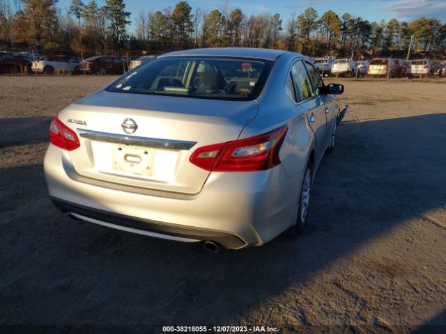 Photo 3 VIN: 1N4AL3AP3JC266451 - NISSAN ALTIMA 