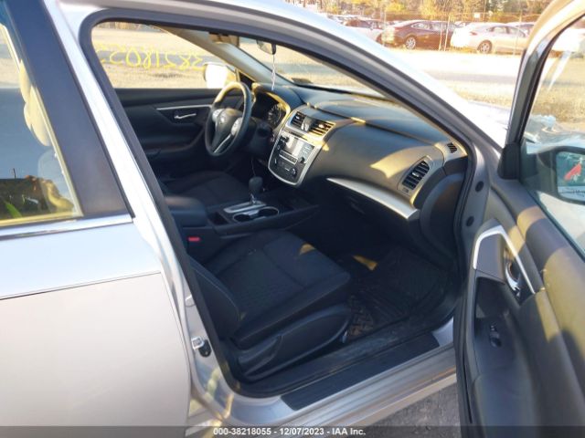 Photo 4 VIN: 1N4AL3AP3JC266451 - NISSAN ALTIMA 