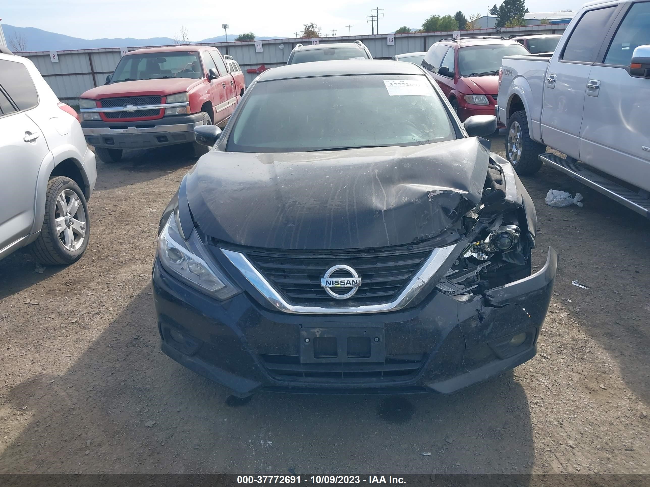 Photo 11 VIN: 1N4AL3AP3JC267096 - NISSAN ALTIMA 