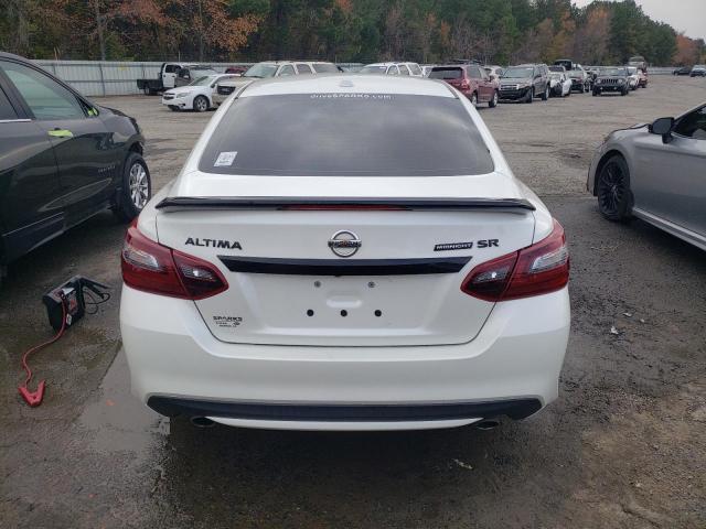 Photo 5 VIN: 1N4AL3AP3JC274632 - NISSAN ALTIMA 