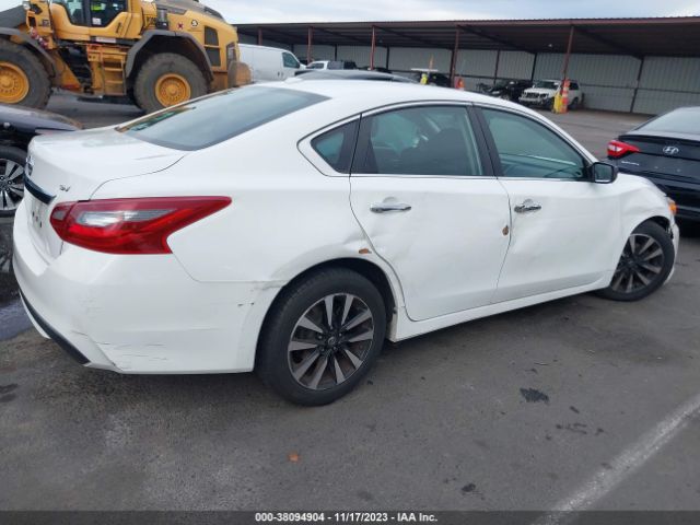 Photo 3 VIN: 1N4AL3AP3JC275585 - NISSAN ALTIMA 