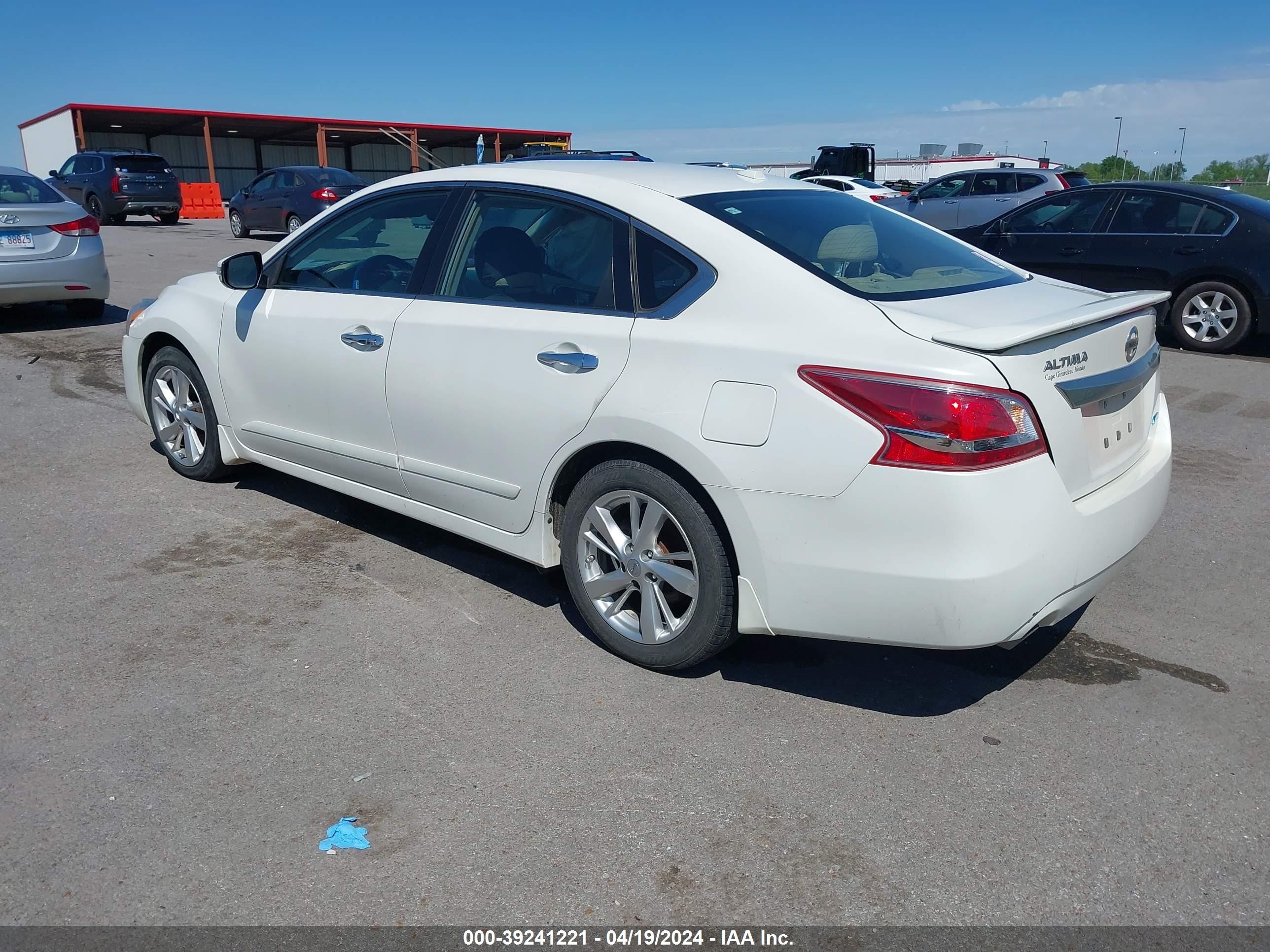 Photo 2 VIN: 1N4AL3AP4DC175841 - NISSAN ALTIMA 