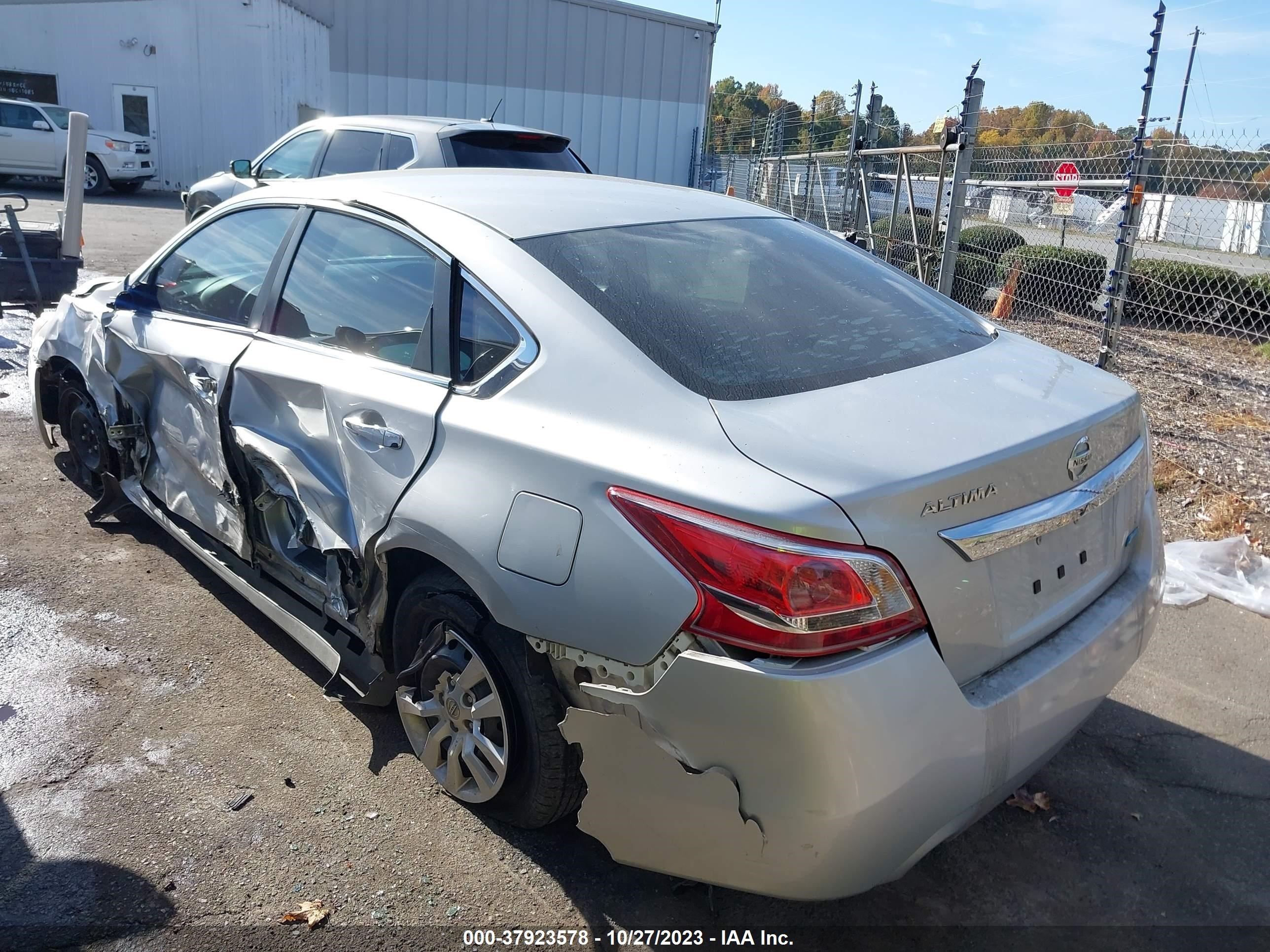 Photo 2 VIN: 1N4AL3AP4DC272375 - NISSAN ALTIMA 