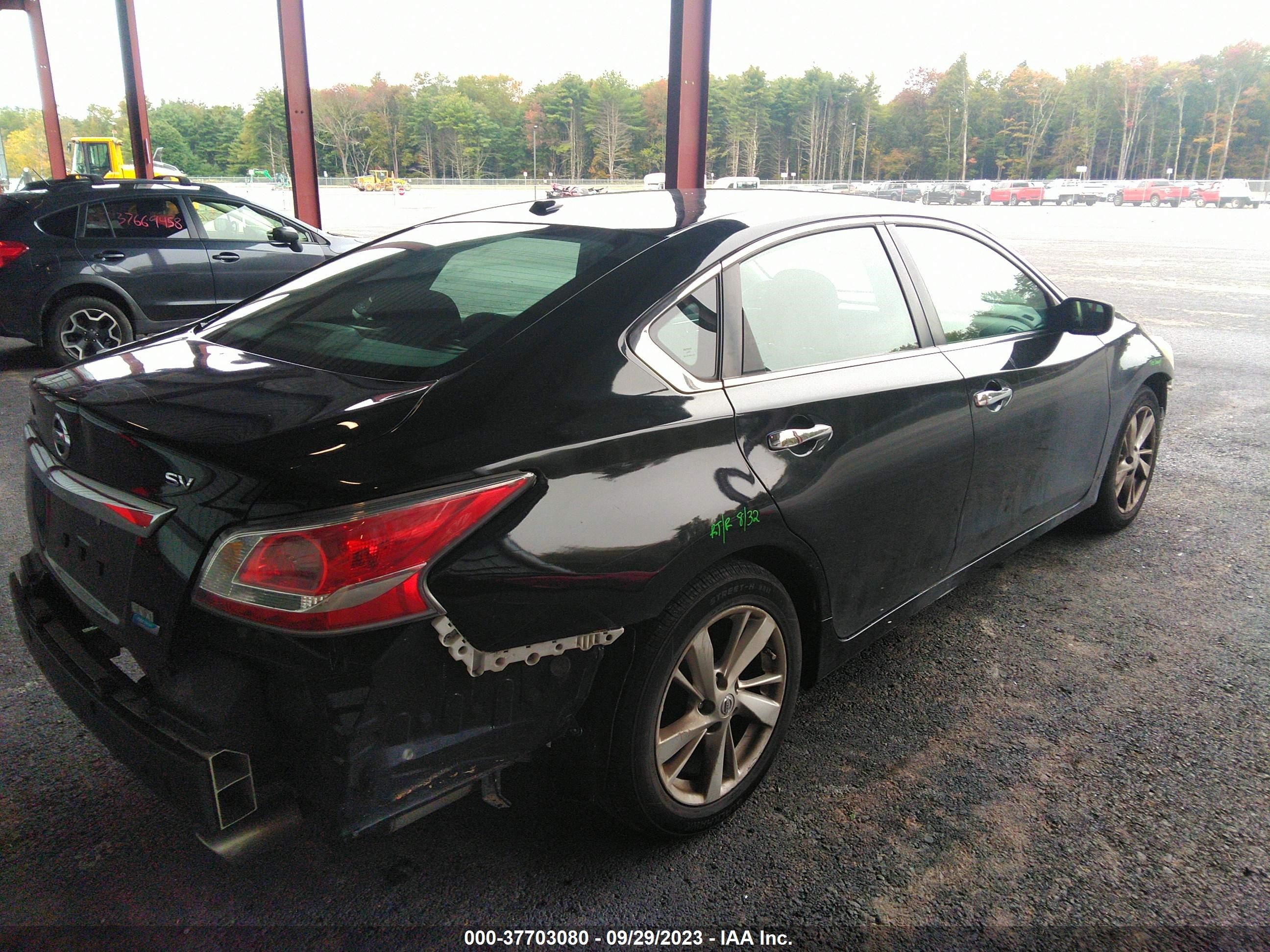 Photo 3 VIN: 1N4AL3AP4EC111929 - NISSAN ALTIMA 