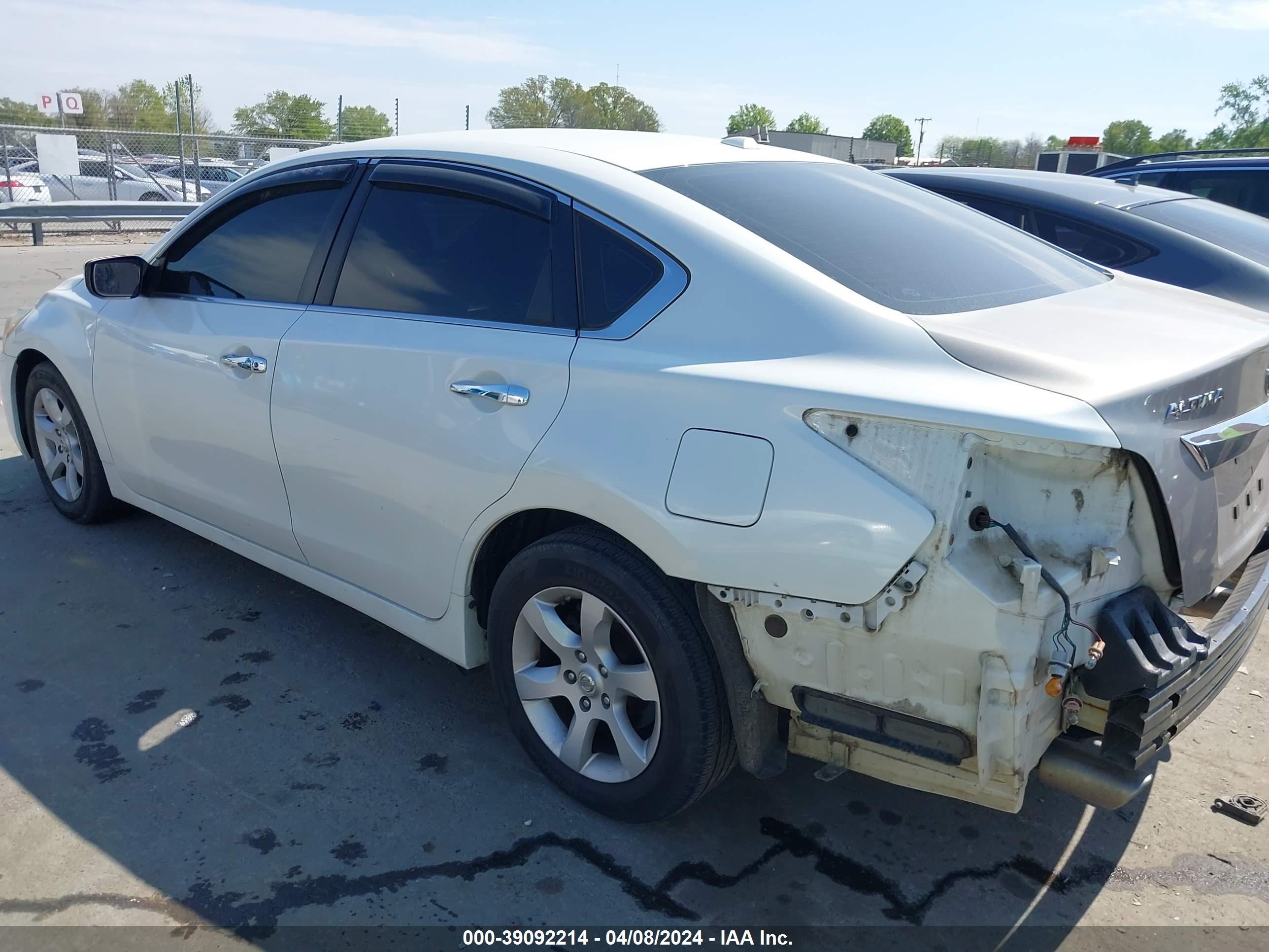 Photo 2 VIN: 1N4AL3AP4EC420798 - NISSAN ALTIMA 