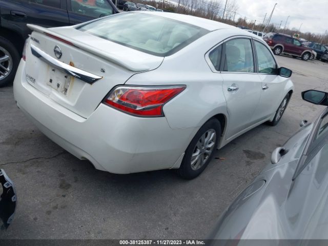 Photo 3 VIN: 1N4AL3AP4FC118199 - NISSAN ALTIMA 