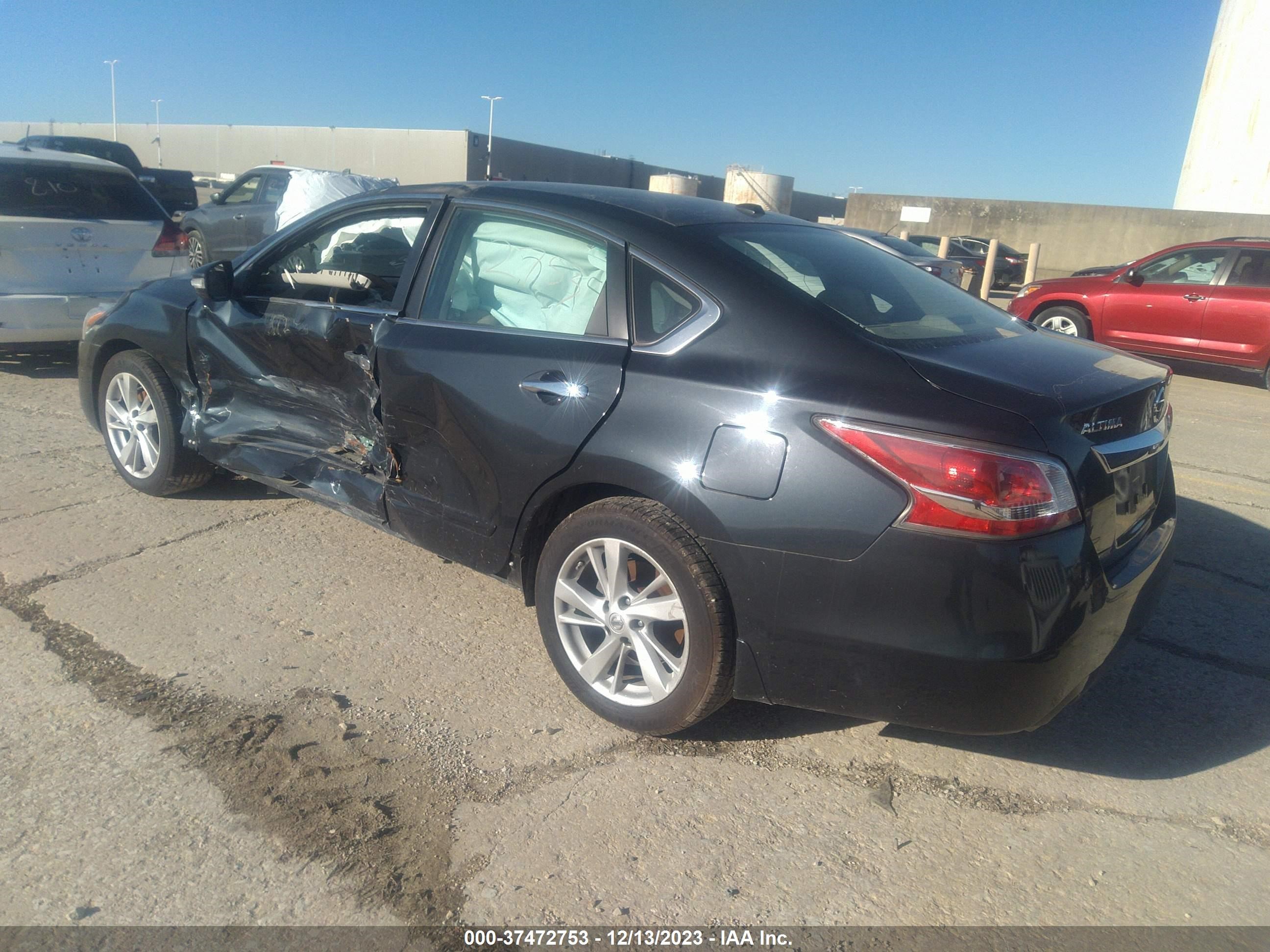 Photo 2 VIN: 1N4AL3AP4FC153499 - NISSAN ALTIMA 