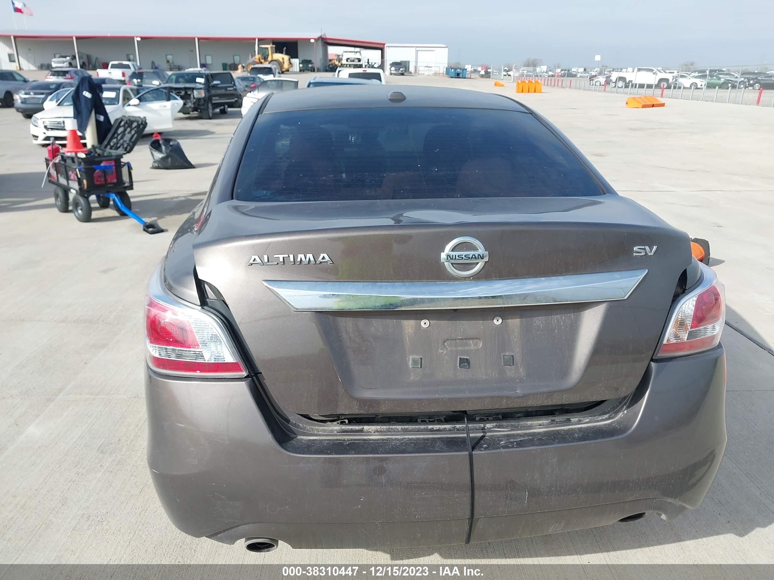 Photo 5 VIN: 1N4AL3AP4FC167807 - NISSAN ALTIMA 