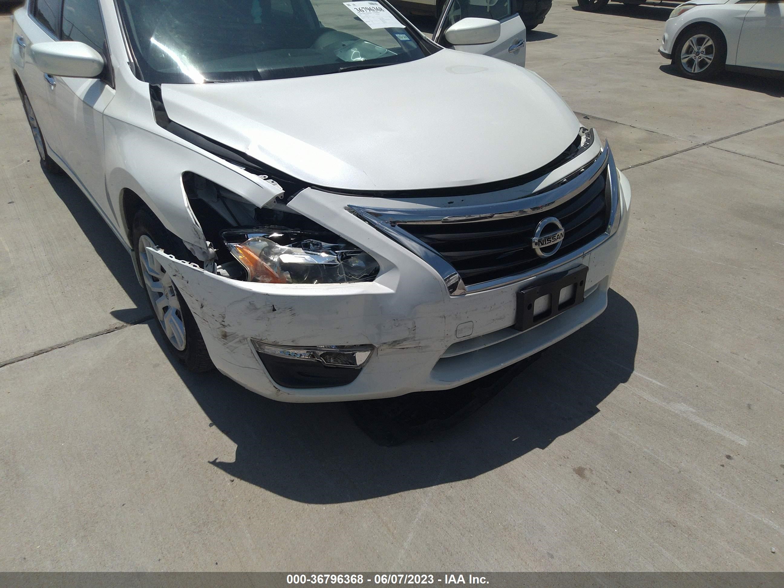 Photo 5 VIN: 1N4AL3AP4FC176975 - NISSAN ALTIMA 