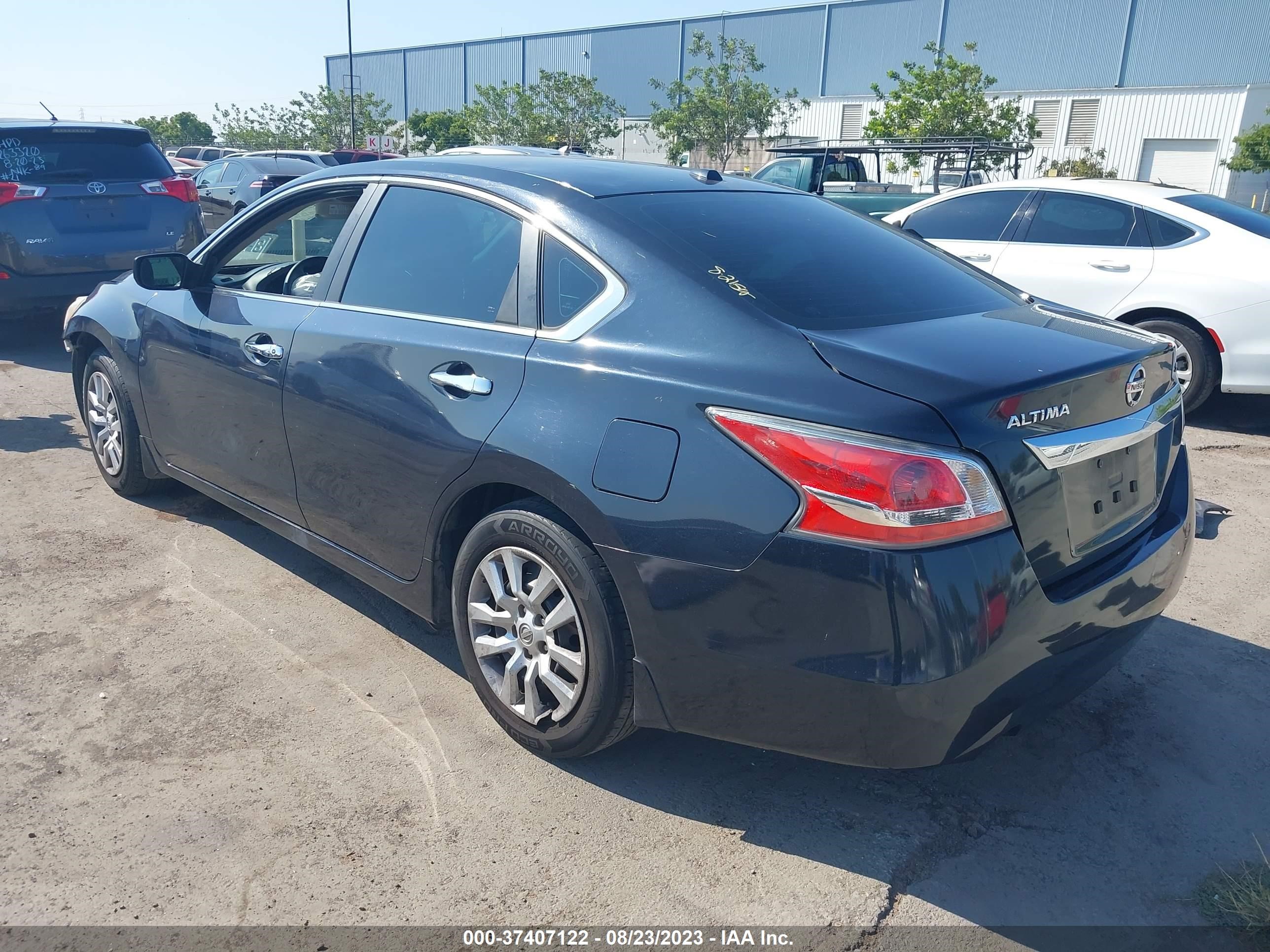 Photo 2 VIN: 1N4AL3AP4FN318584 - NISSAN ALTIMA 