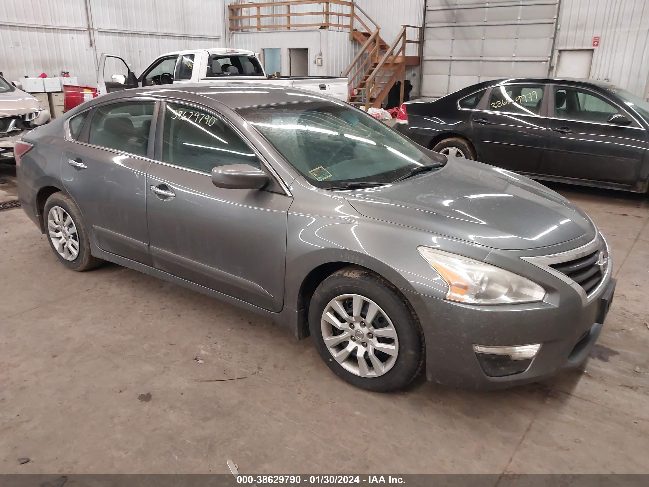 Photo 0 VIN: 1N4AL3AP4FN324031 - NISSAN ALTIMA 