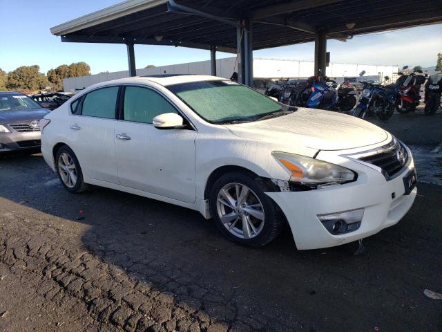 Photo 3 VIN: 1N4AL3AP4FN357014 - NISSAN ALTIMA 