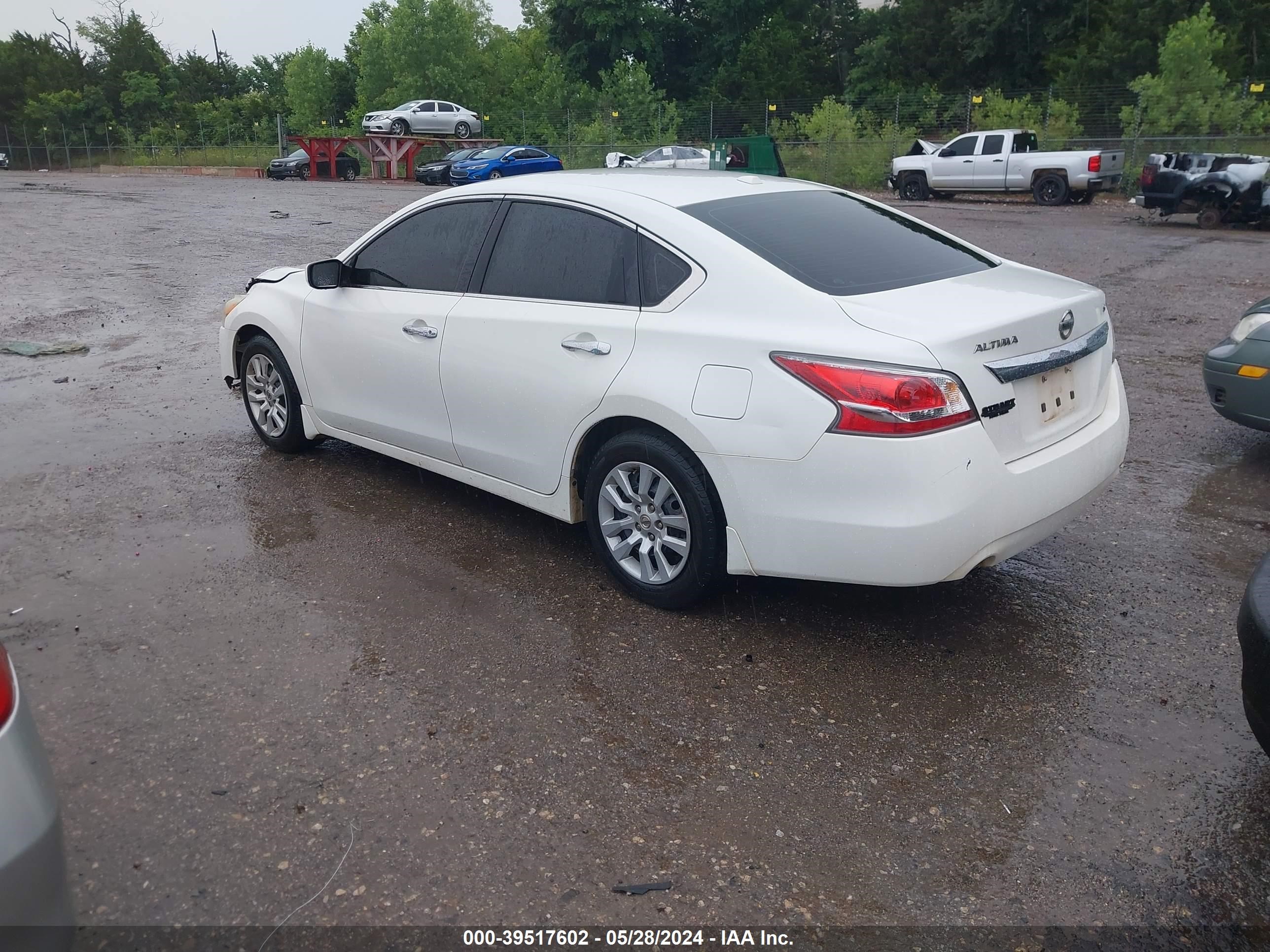 Photo 2 VIN: 1N4AL3AP4FN361015 - NISSAN ALTIMA 