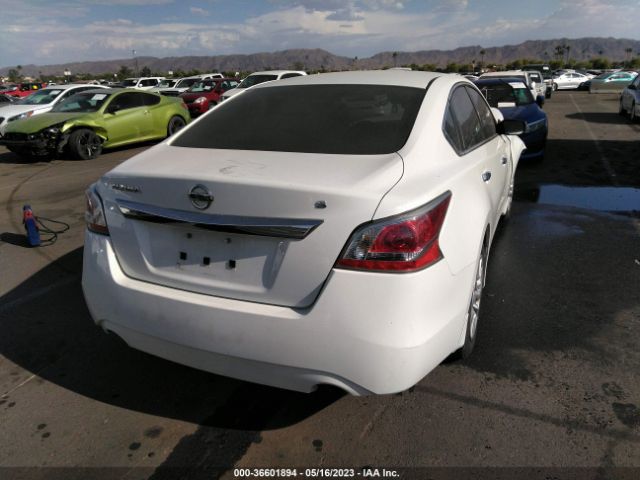 Photo 3 VIN: 1N4AL3AP4FN394998 - NISSAN ALTIMA 