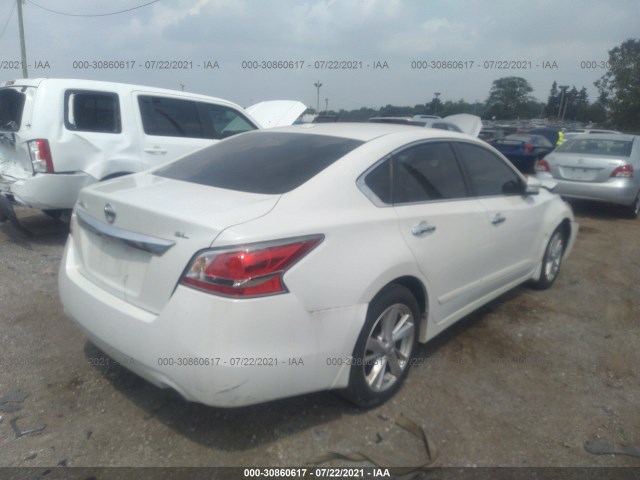 Photo 3 VIN: 1N4AL3AP4FN860333 - NISSAN ALTIMA 