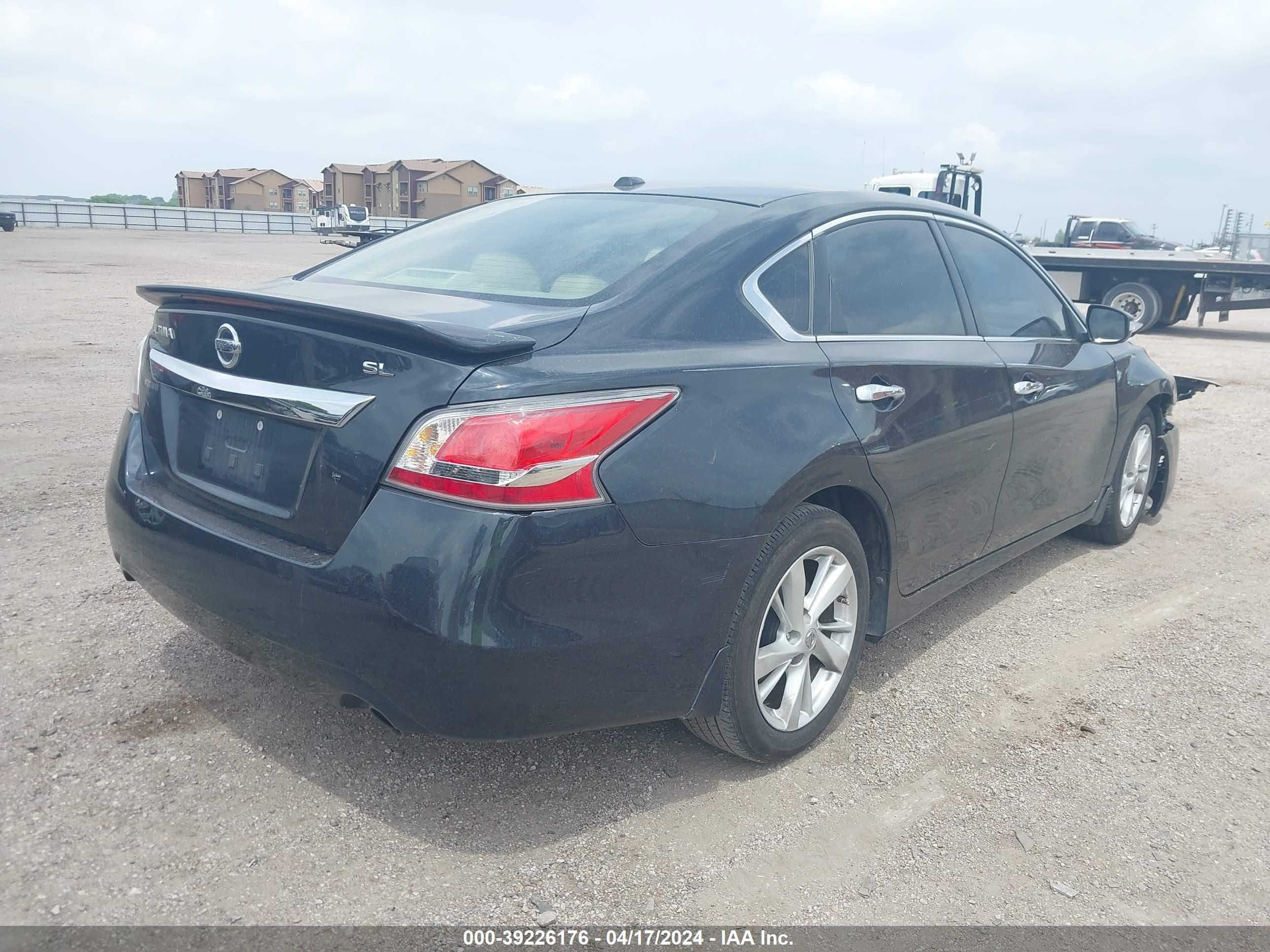 Photo 3 VIN: 1N4AL3AP4FN899665 - NISSAN ALTIMA 