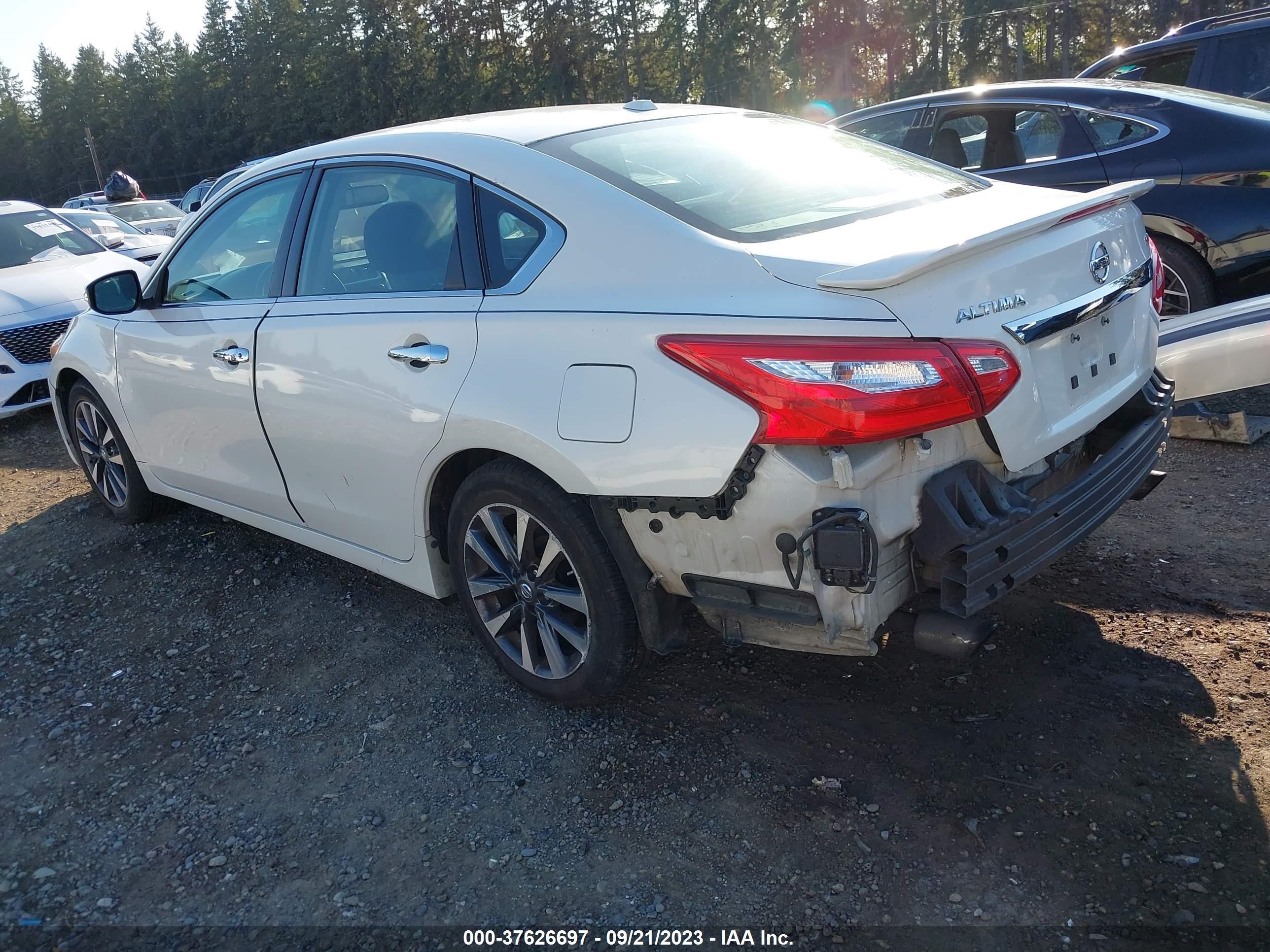 Photo 2 VIN: 1N4AL3AP4GC119063 - NISSAN ALTIMA 