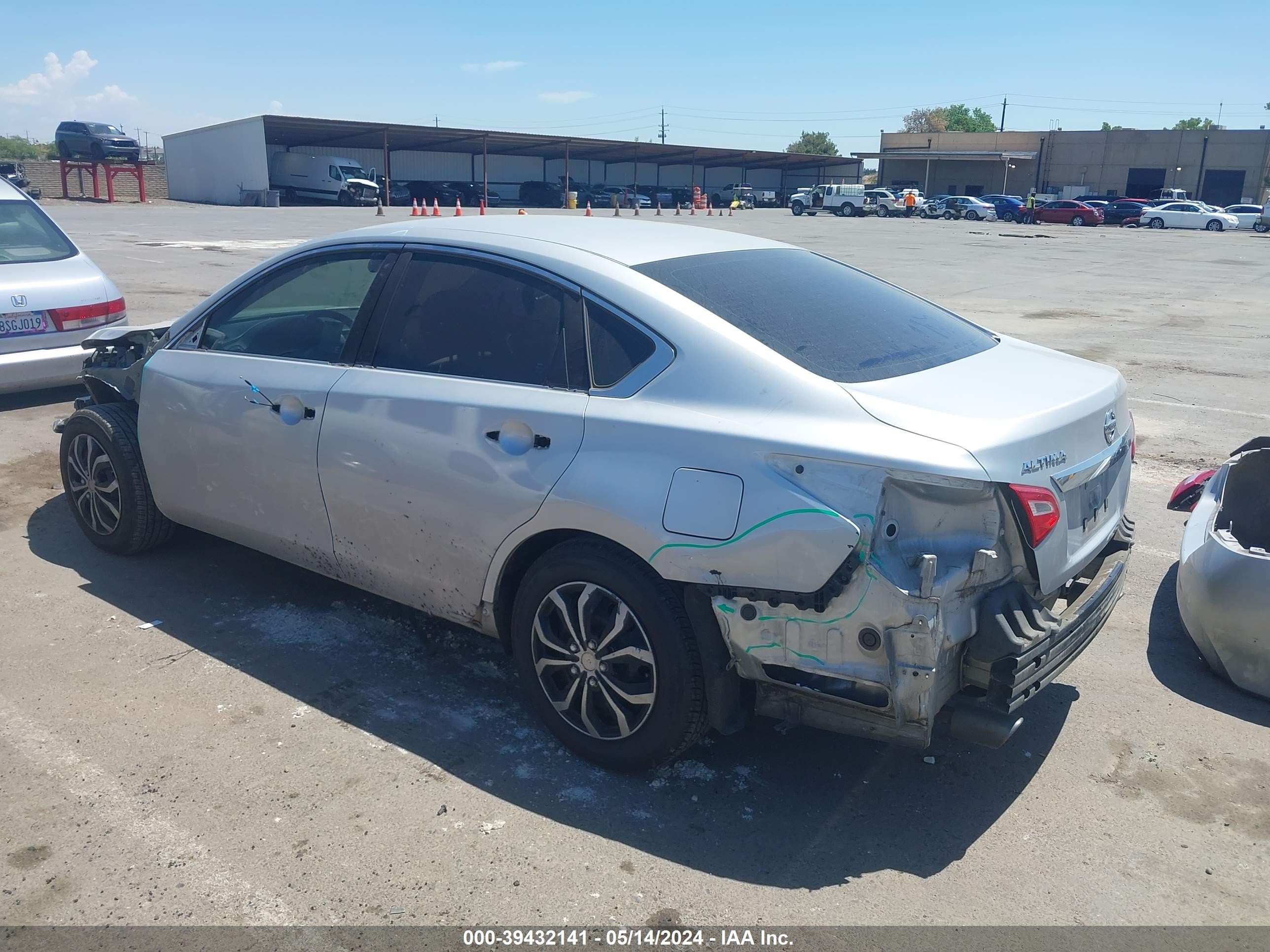 Photo 2 VIN: 1N4AL3AP4GN353496 - NISSAN ALTIMA 