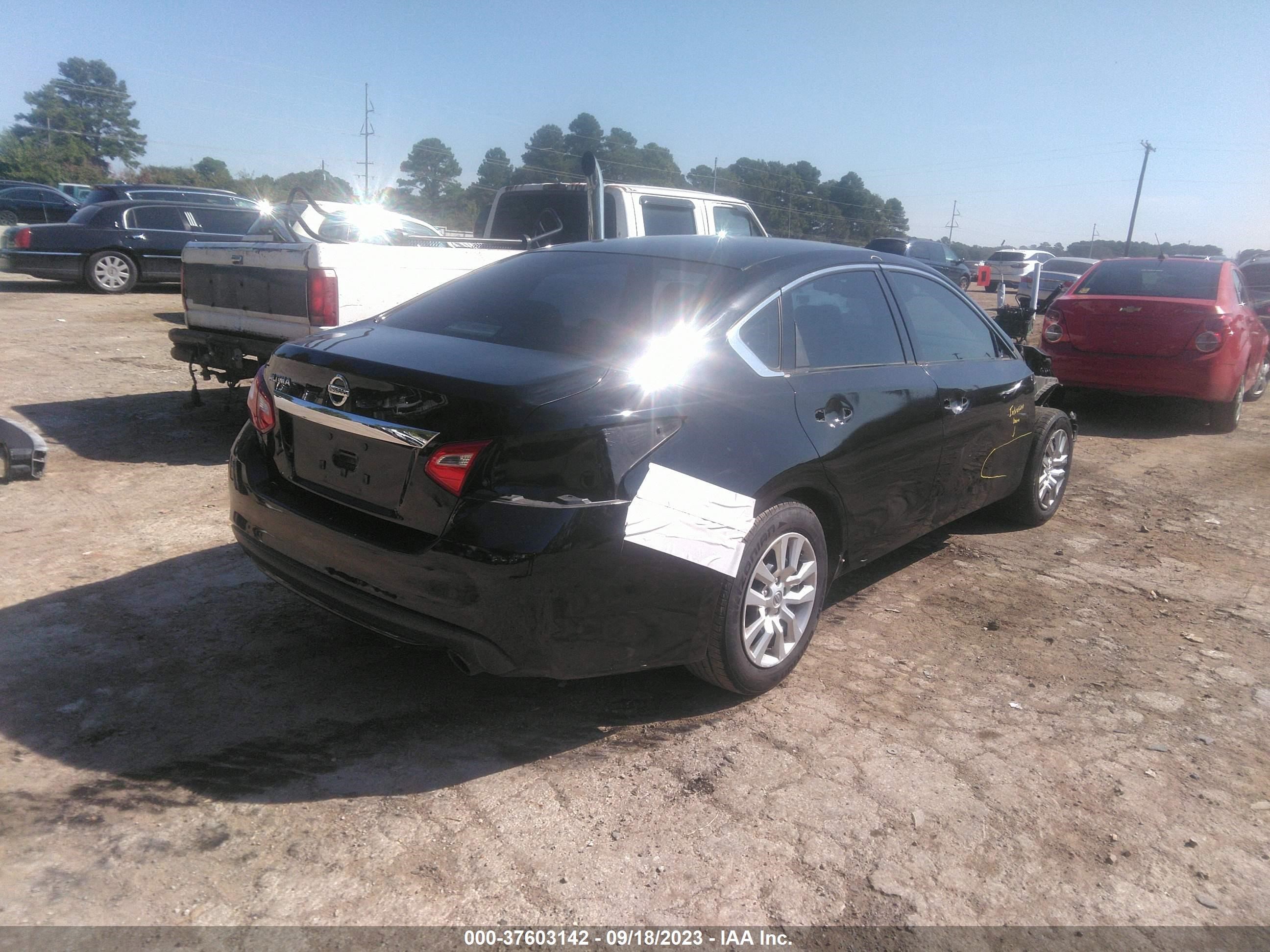 Photo 3 VIN: 1N4AL3AP4GN361081 - NISSAN ALTIMA 