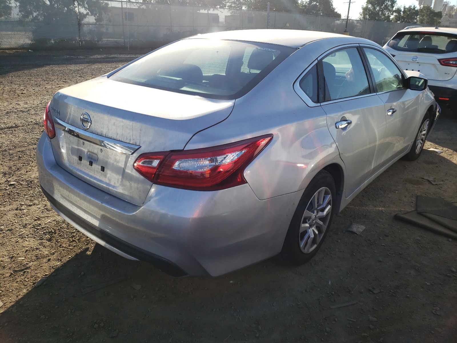 Photo 3 VIN: 1N4AL3AP4GN375739 - NISSAN ALTIMA 2.5 