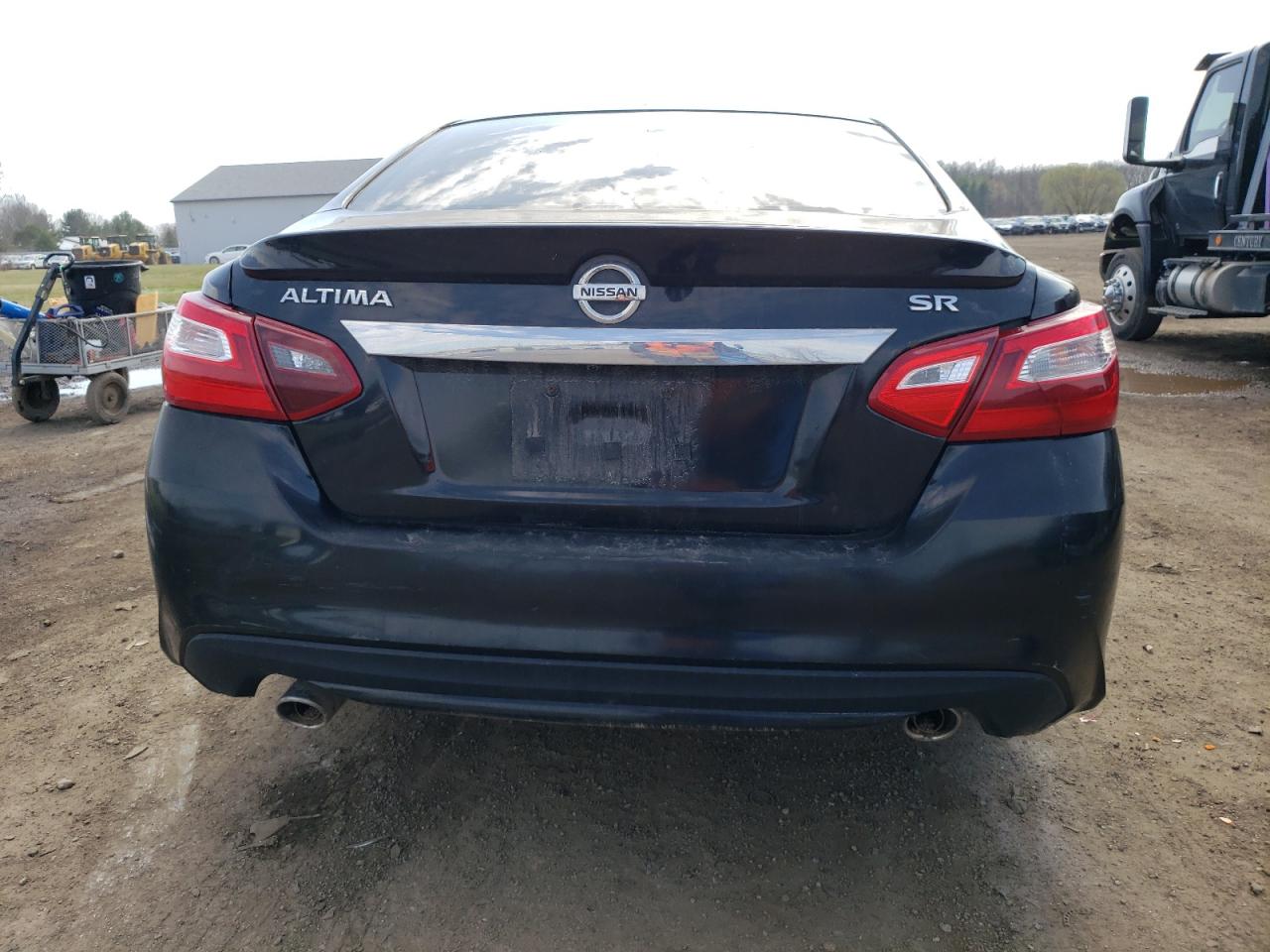 Photo 5 VIN: 1N4AL3AP4HC126404 - NISSAN ALTIMA 